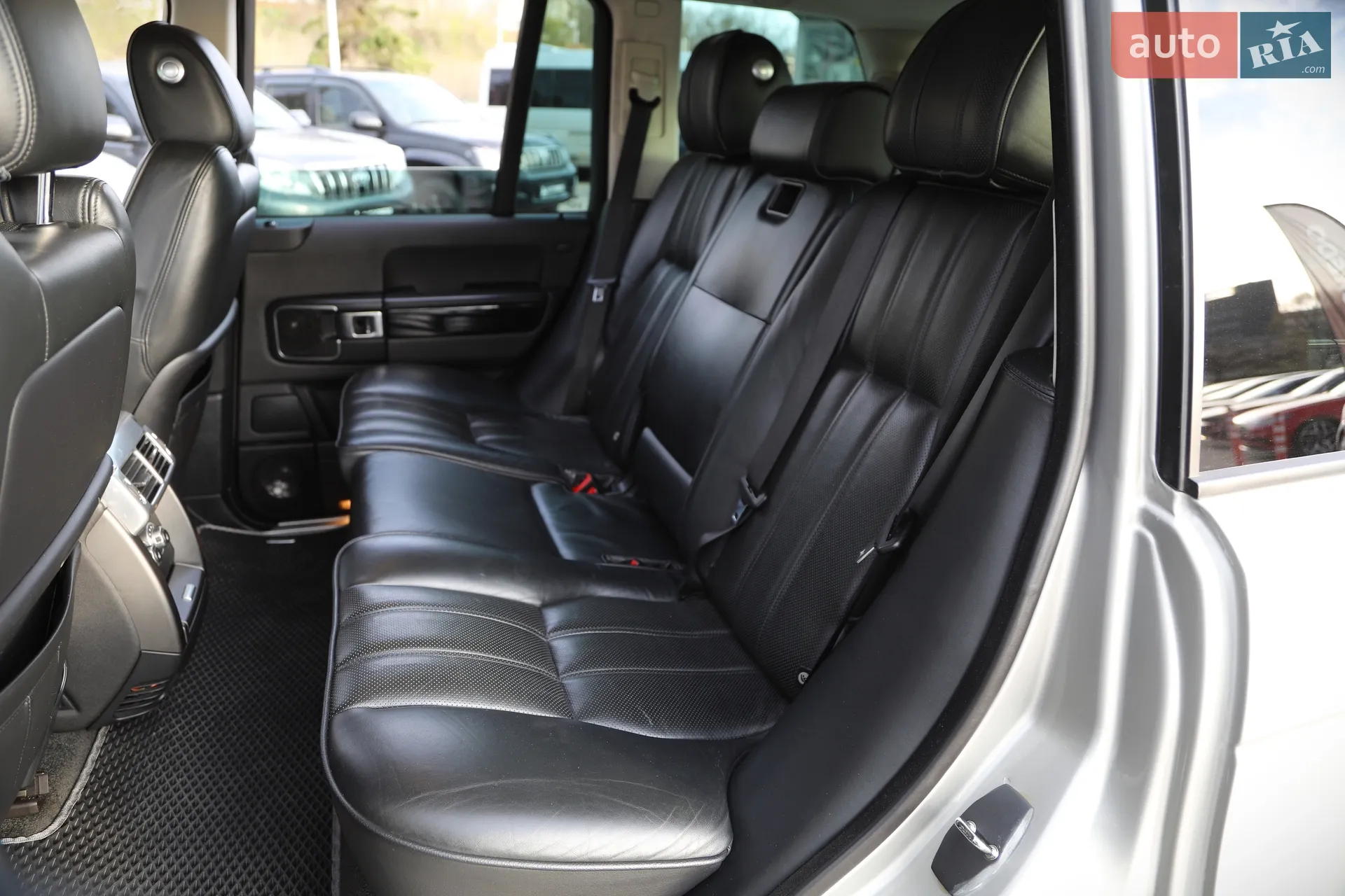 2011 Land Rover Range Rover - мініатюра 12