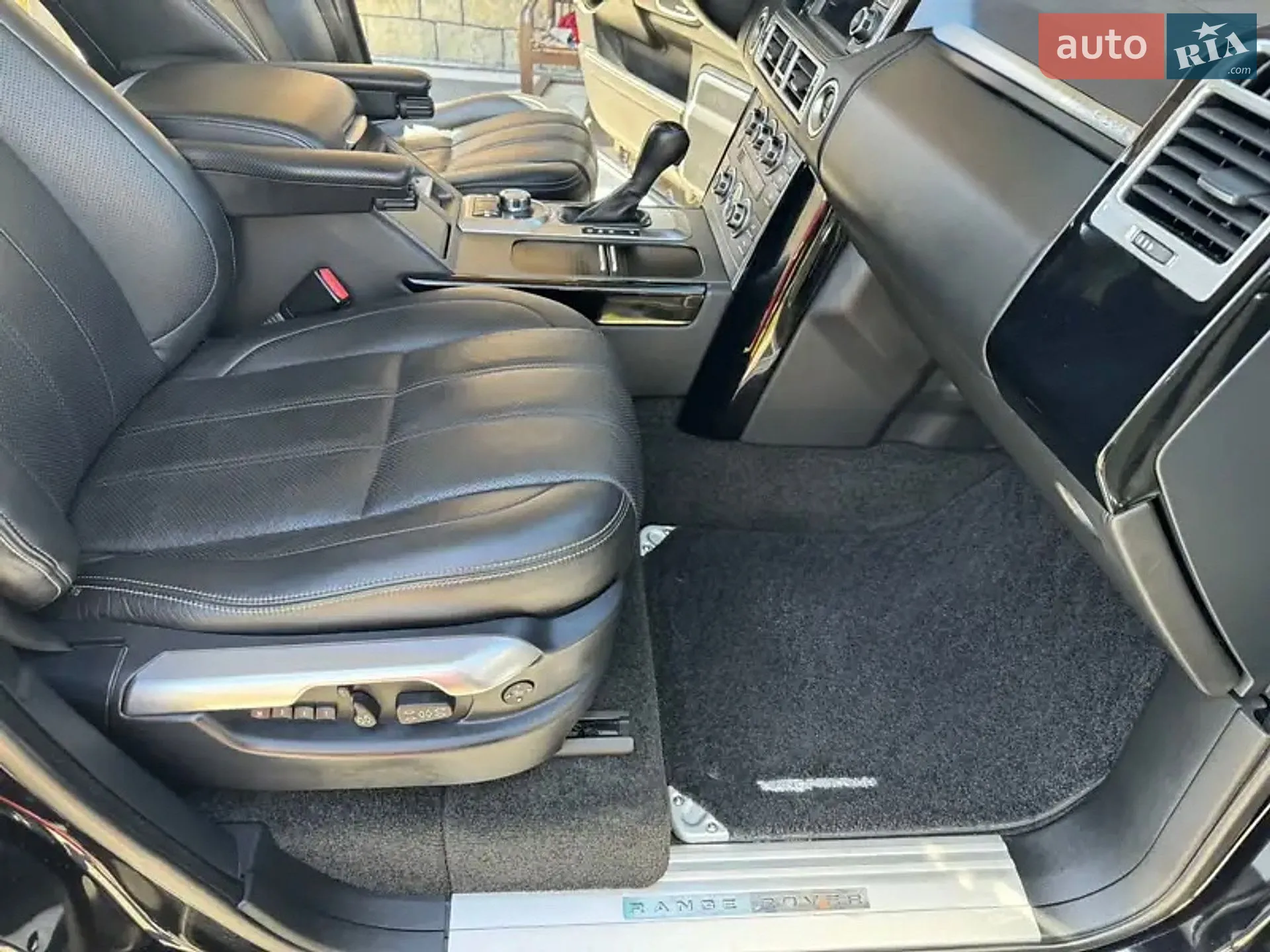 2010 Land Rover Range Rover - мініатюра 36