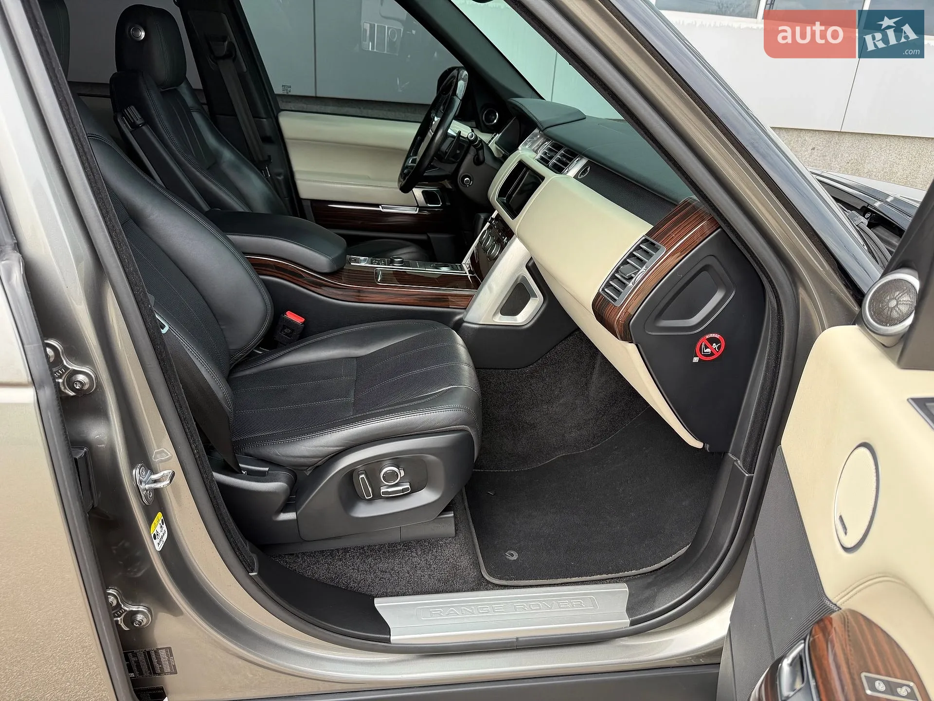 2017 Land Rover Range Rover - мініатюра 35