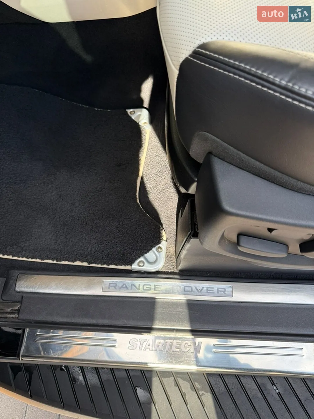 2012 Land Rover Range Rover - мініатюра 16