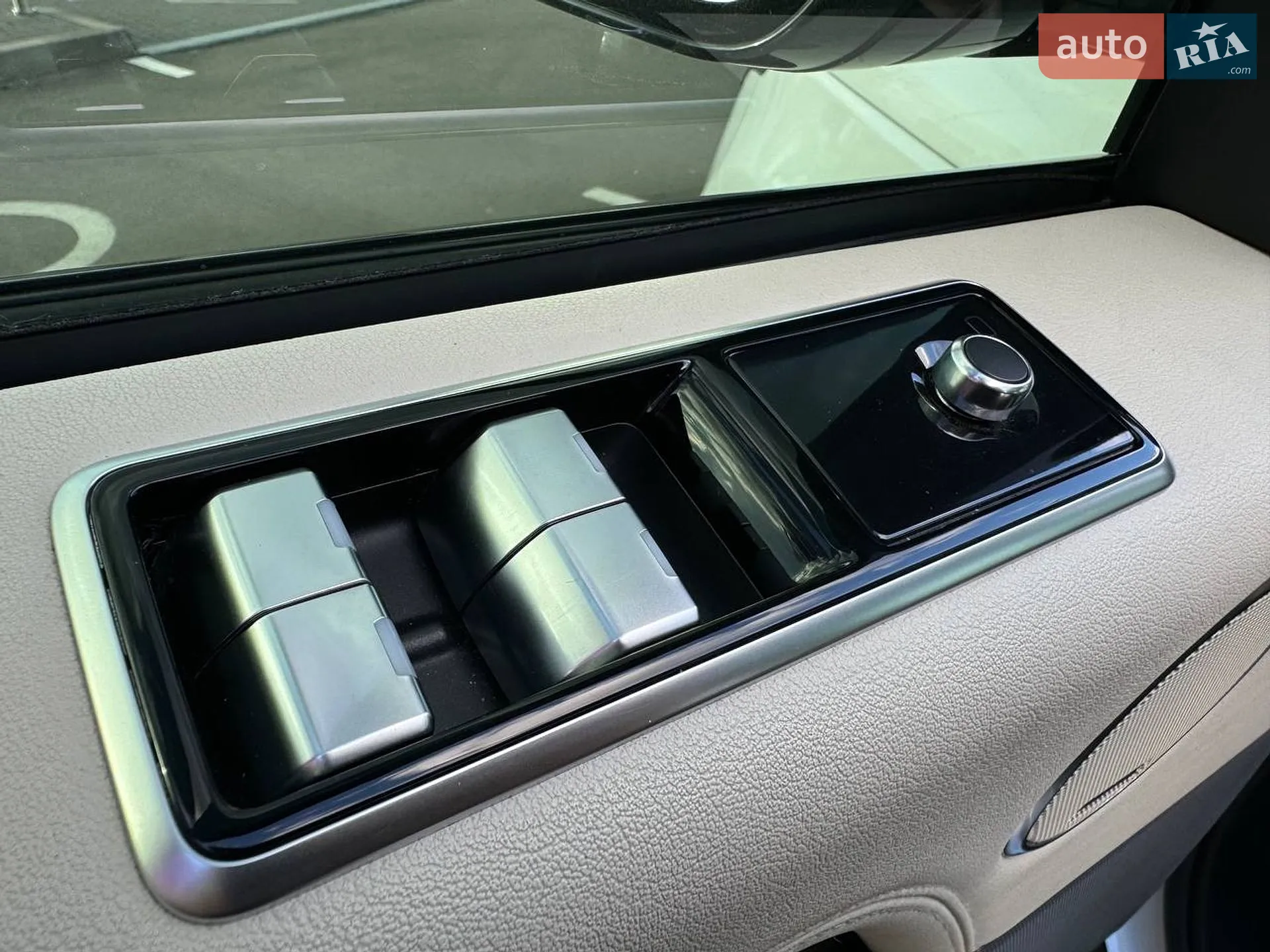 2018 Land Rover Range Rover - мініатюра 26