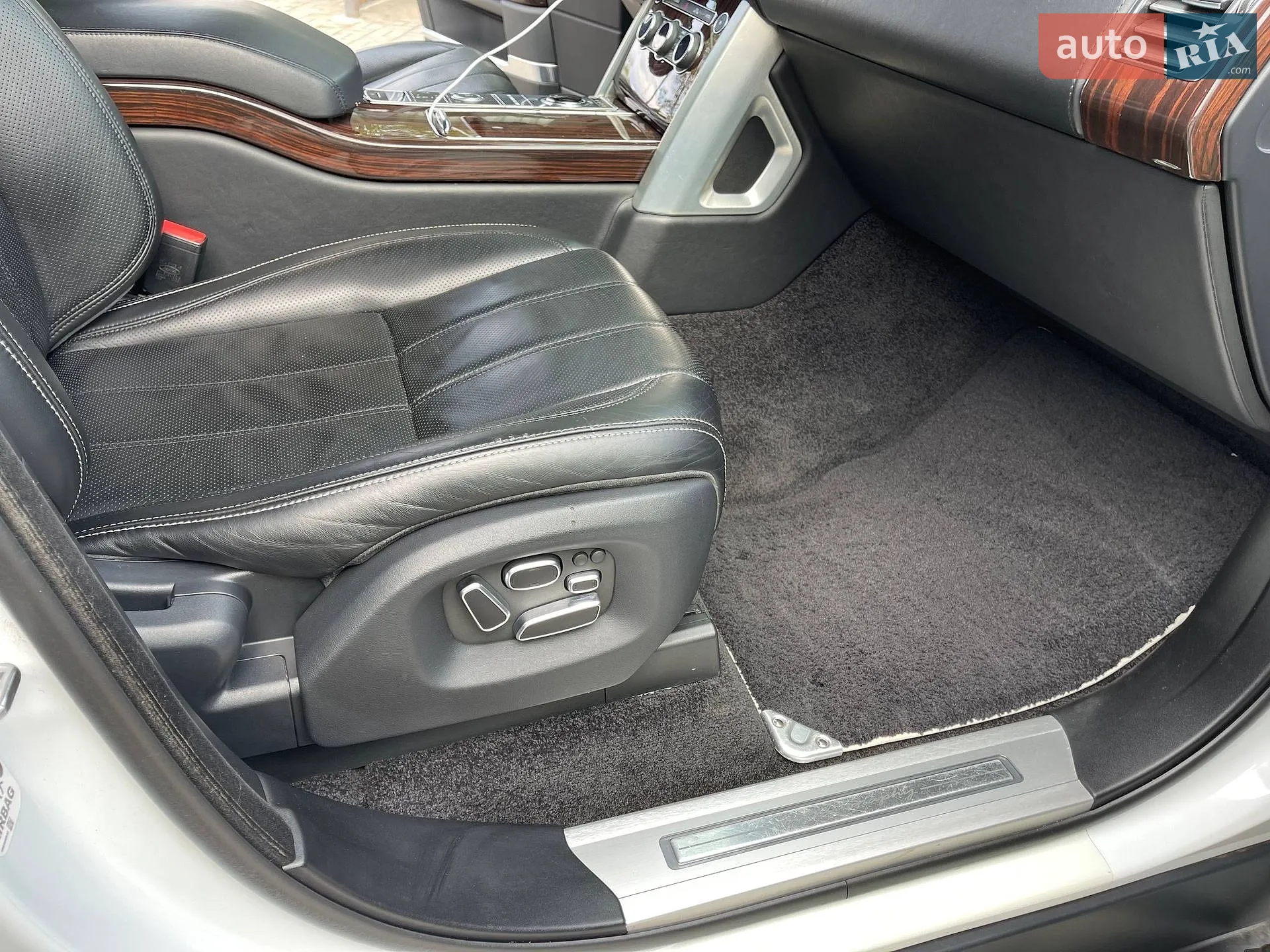 2013 Land Rover Range Rover - мініатюра 29