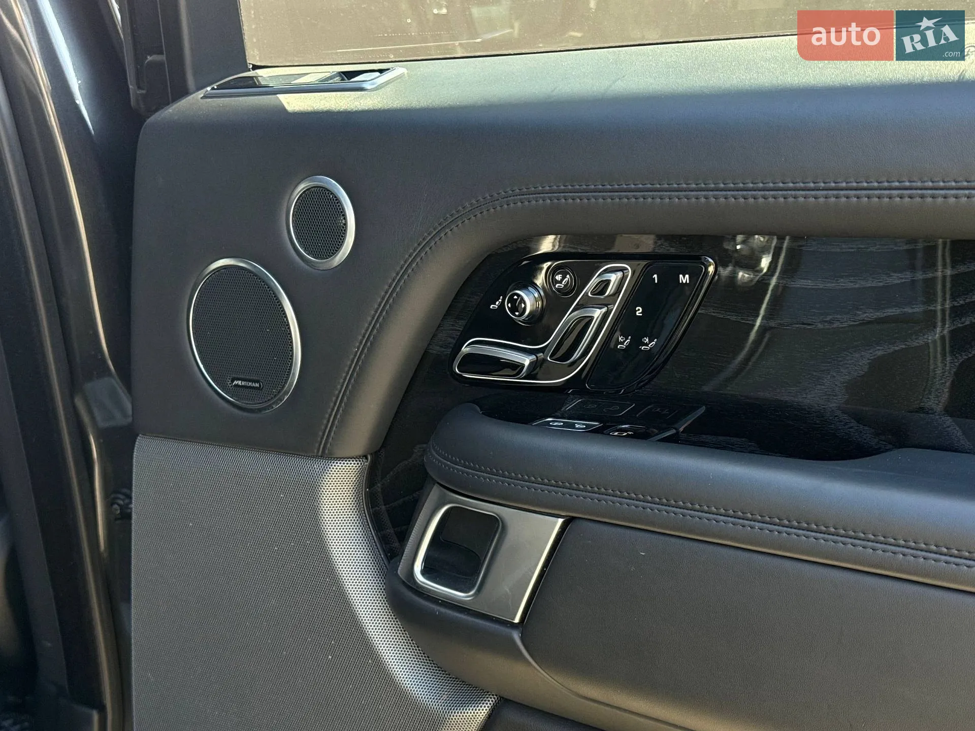 2020 Land Rover Range Rover - мініатюра 47