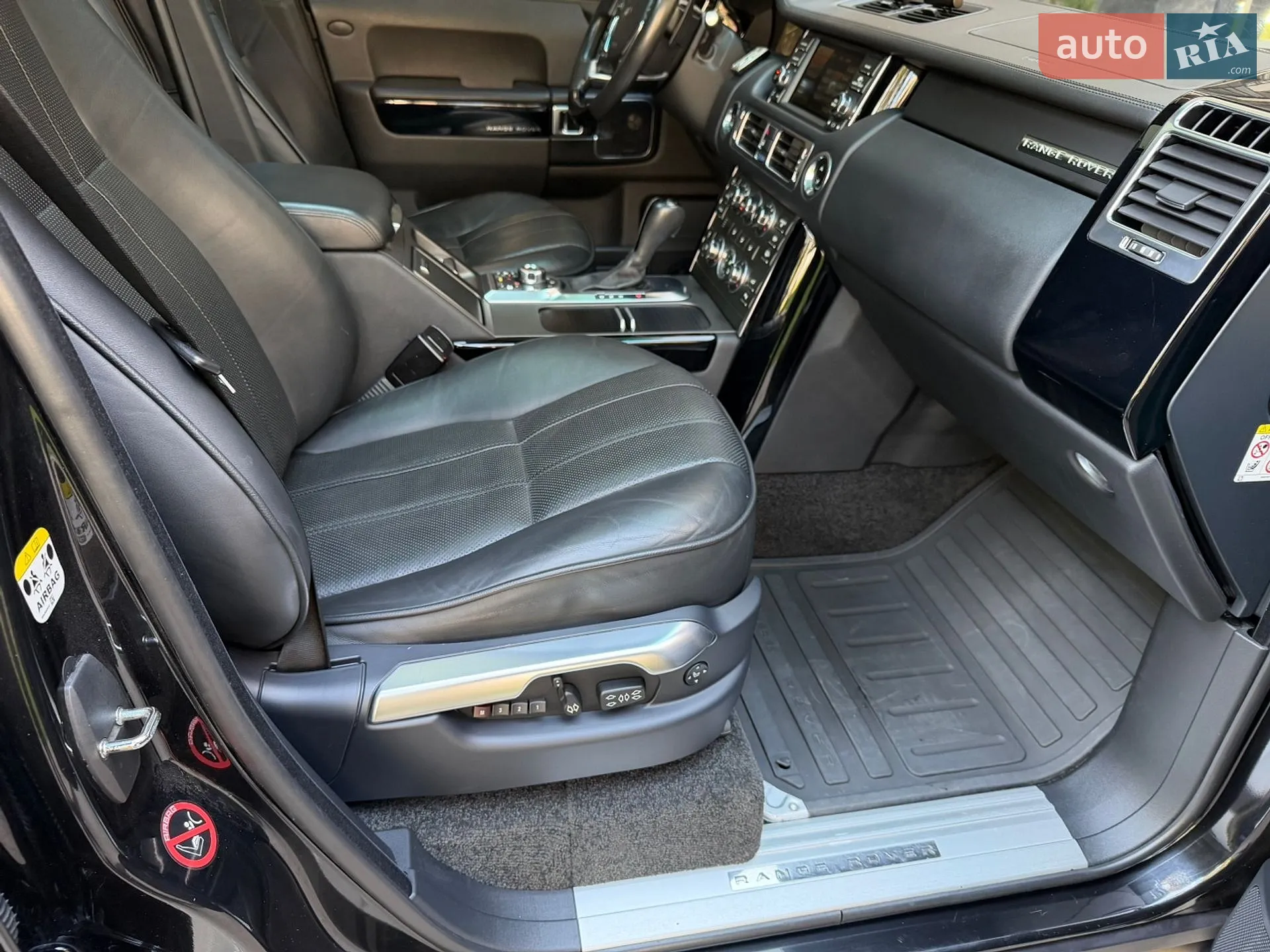 2012 Land Rover Range Rover - мініатюра 25