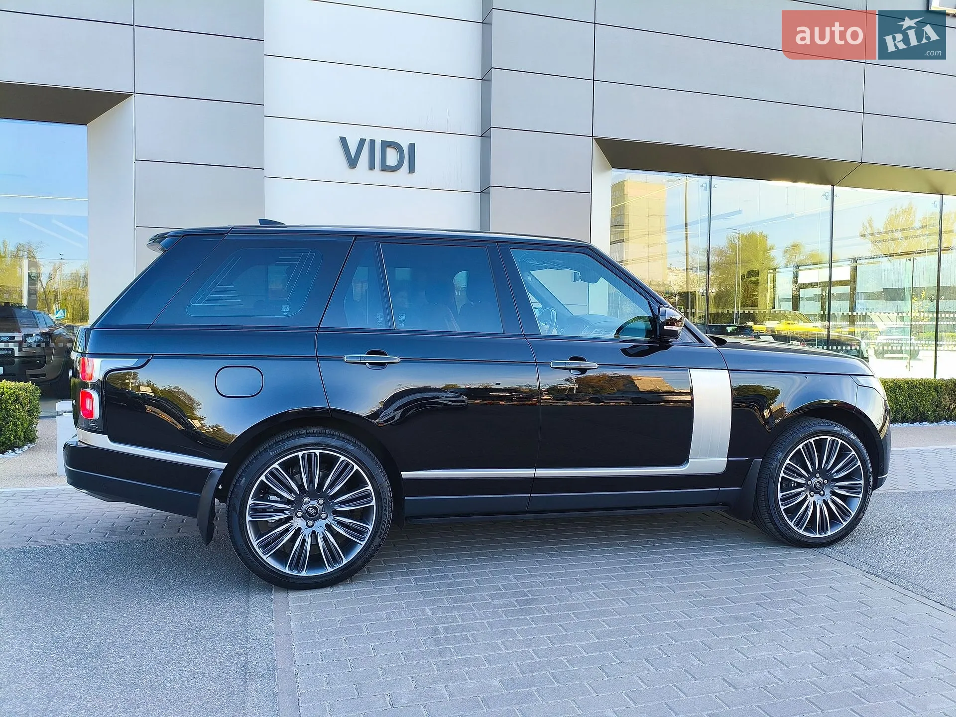 2021 Land Rover Range Rover - мініатюра 24
