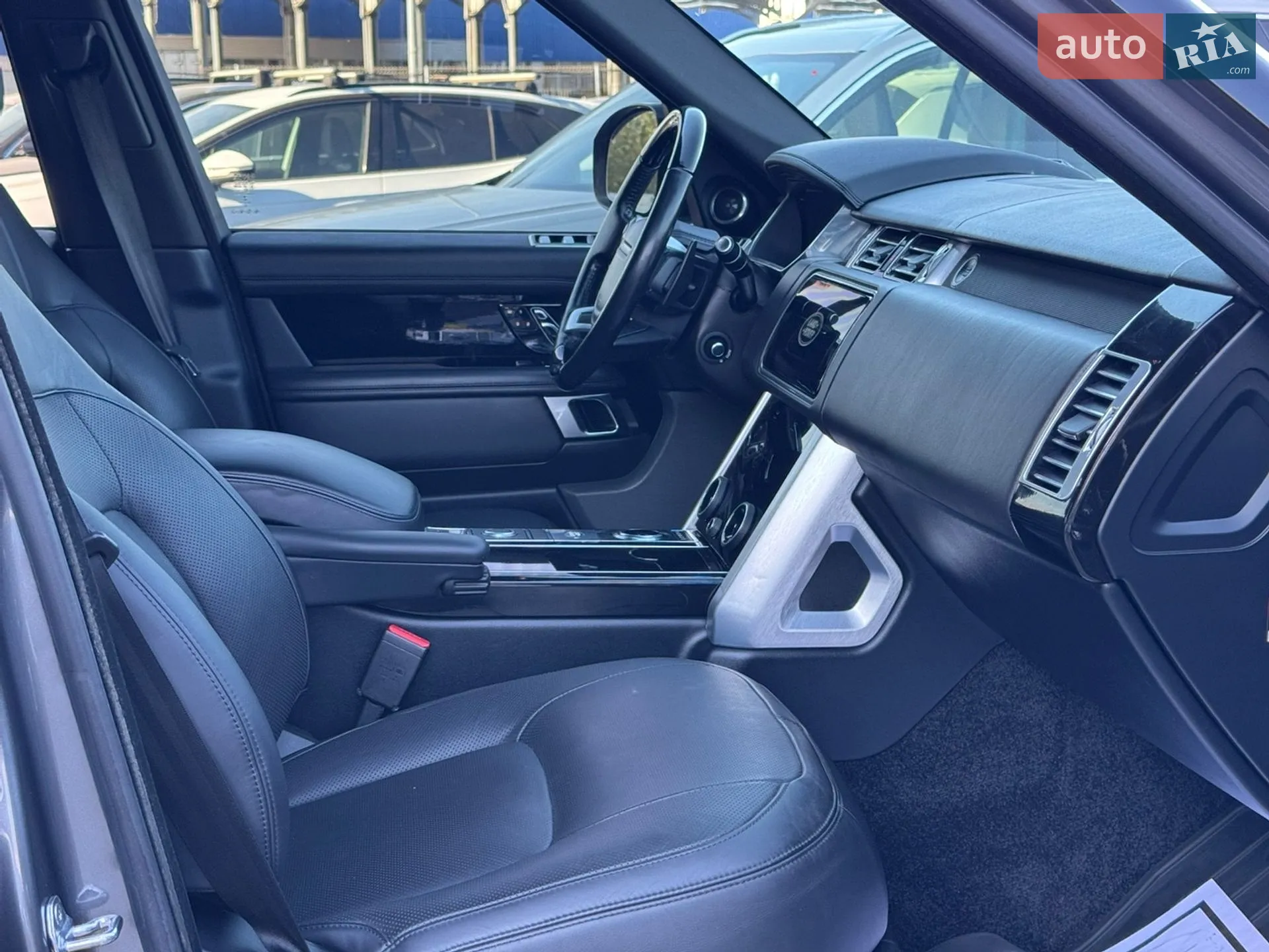2018 Land Rover Range Rover - мініатюра 18