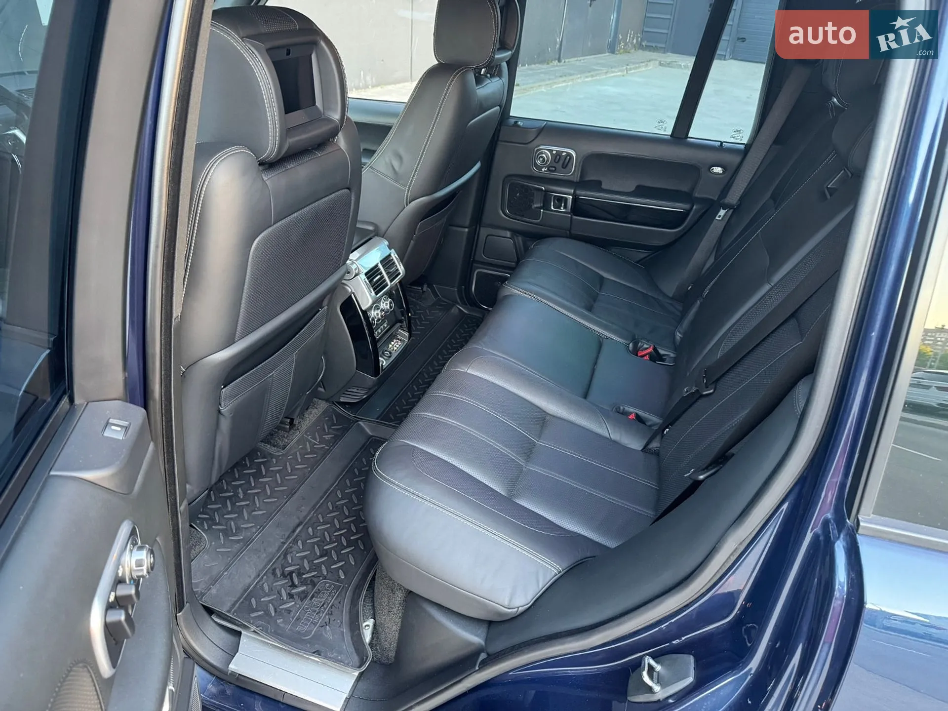 2011 Land Rover Range Rover - мініатюра 4