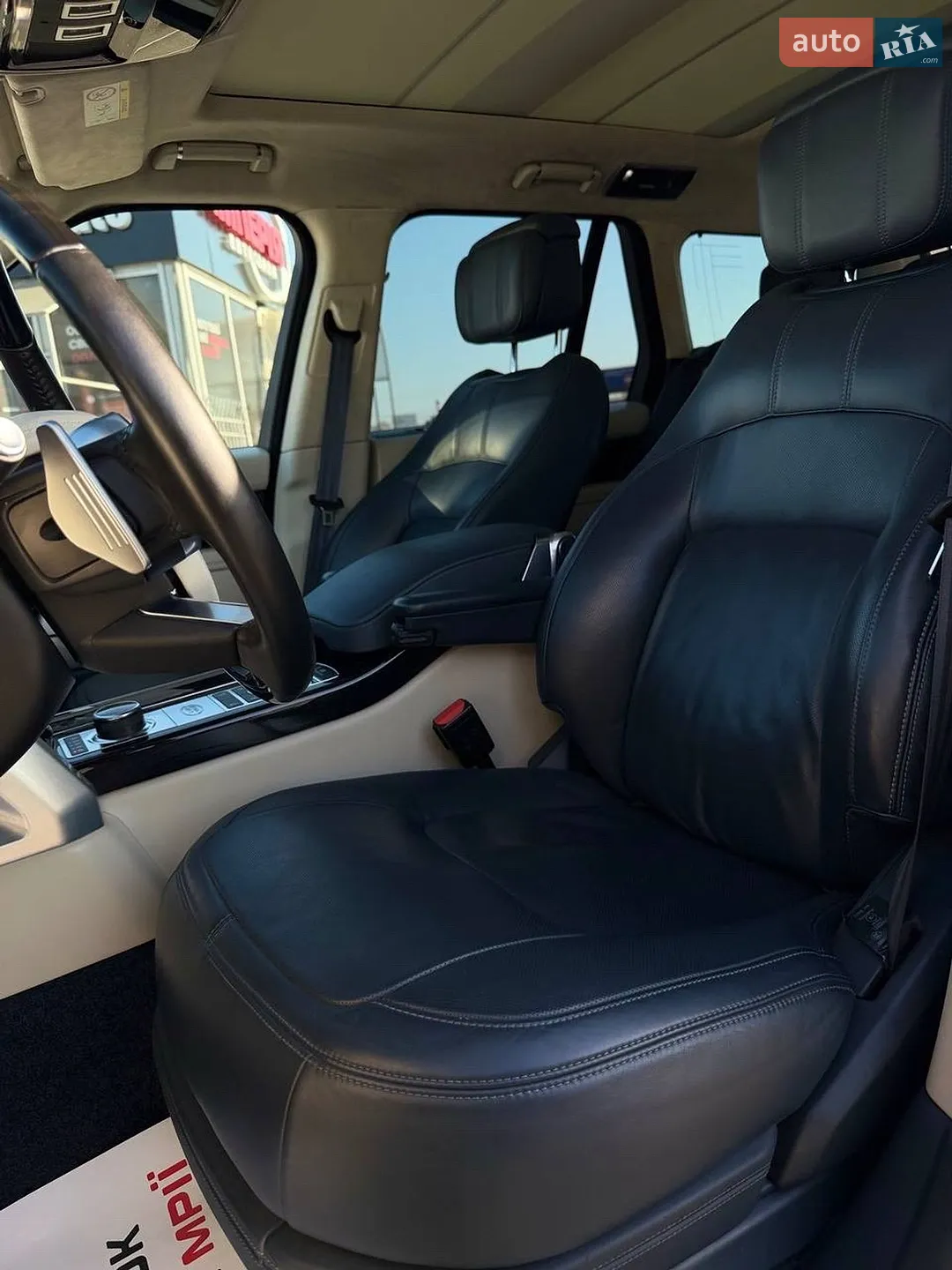 2020 Land Rover Range Rover - мініатюра 22