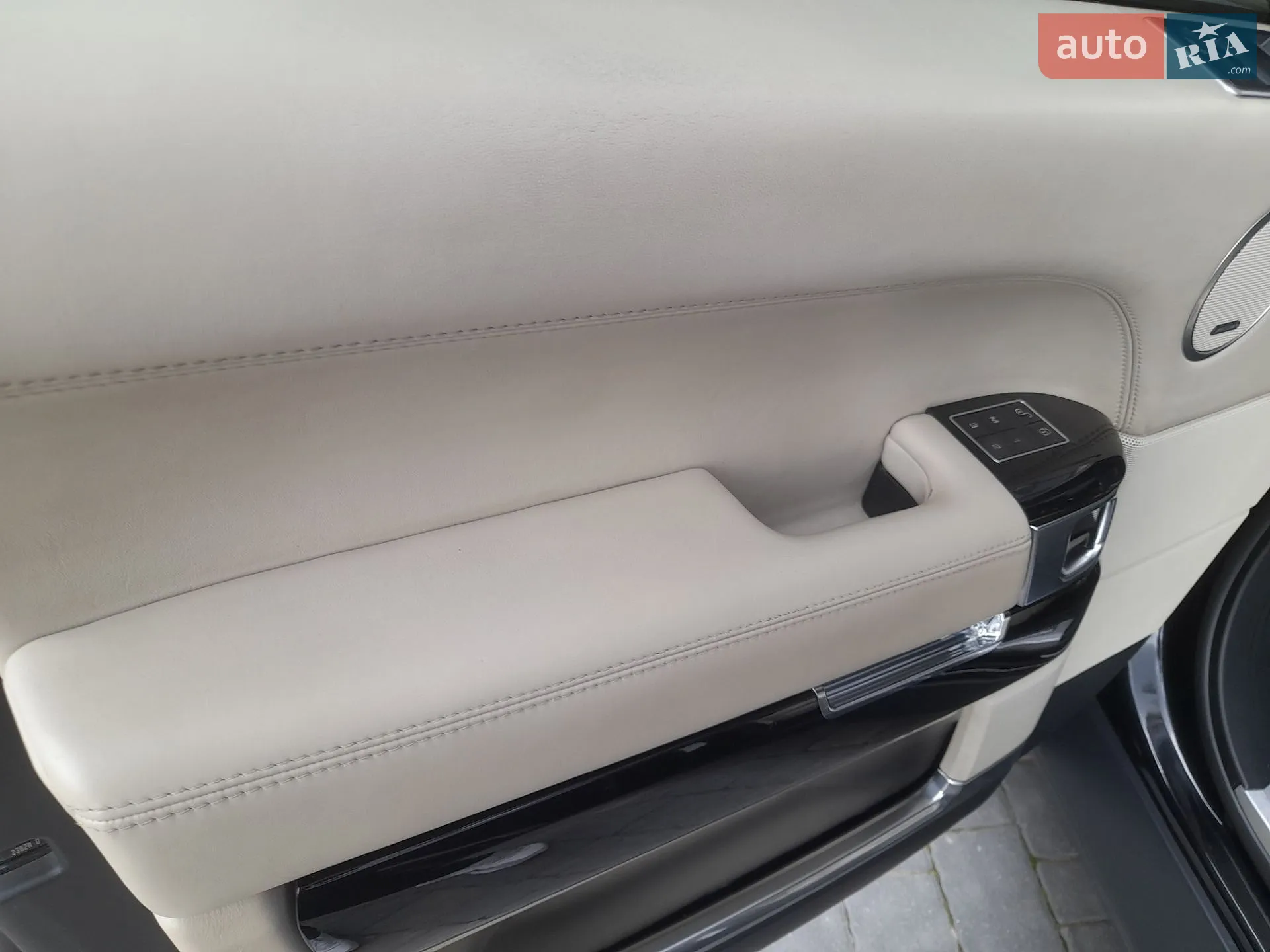 2013 Land Rover Range Rover - мініатюра 26
