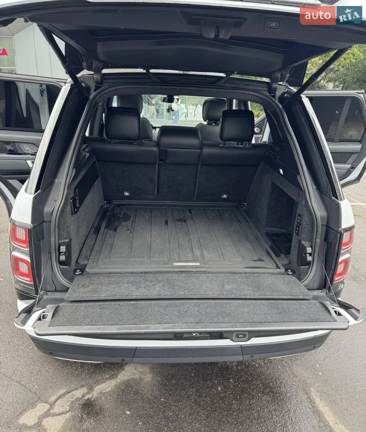 2019 Land Rover Range Rover - мініатюра 18