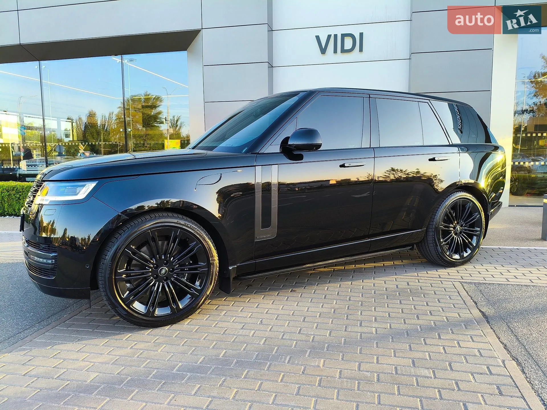 2023 Land Rover Range Rover - мініатюра 14