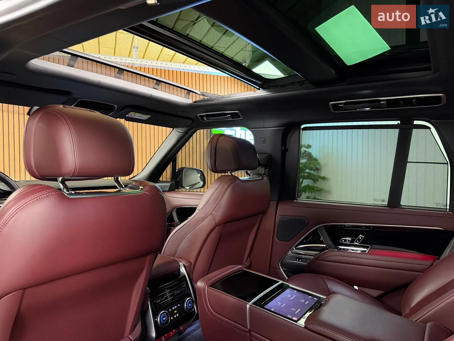 2023 Land Rover Range Rover - мініатюра 26