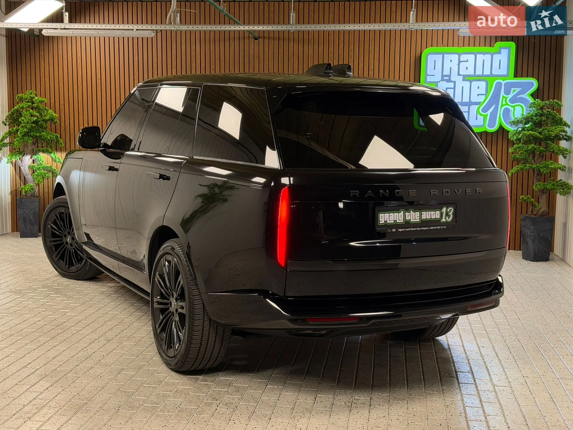 2023 Land Rover Range Rover - мініатюра 47