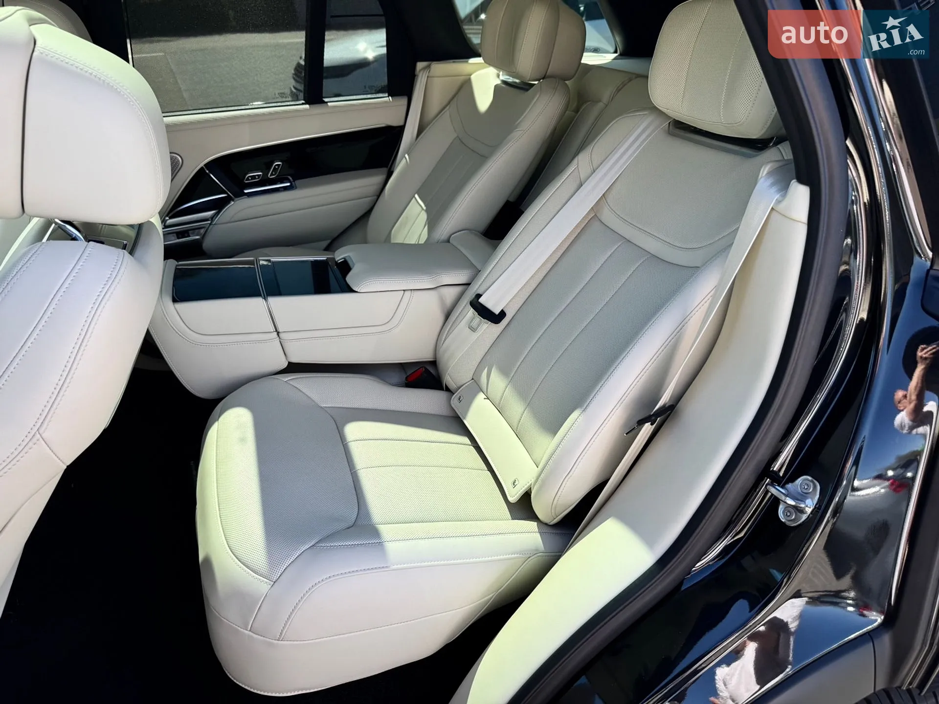 2026 Land Rover Range Rover - мініатюра 16