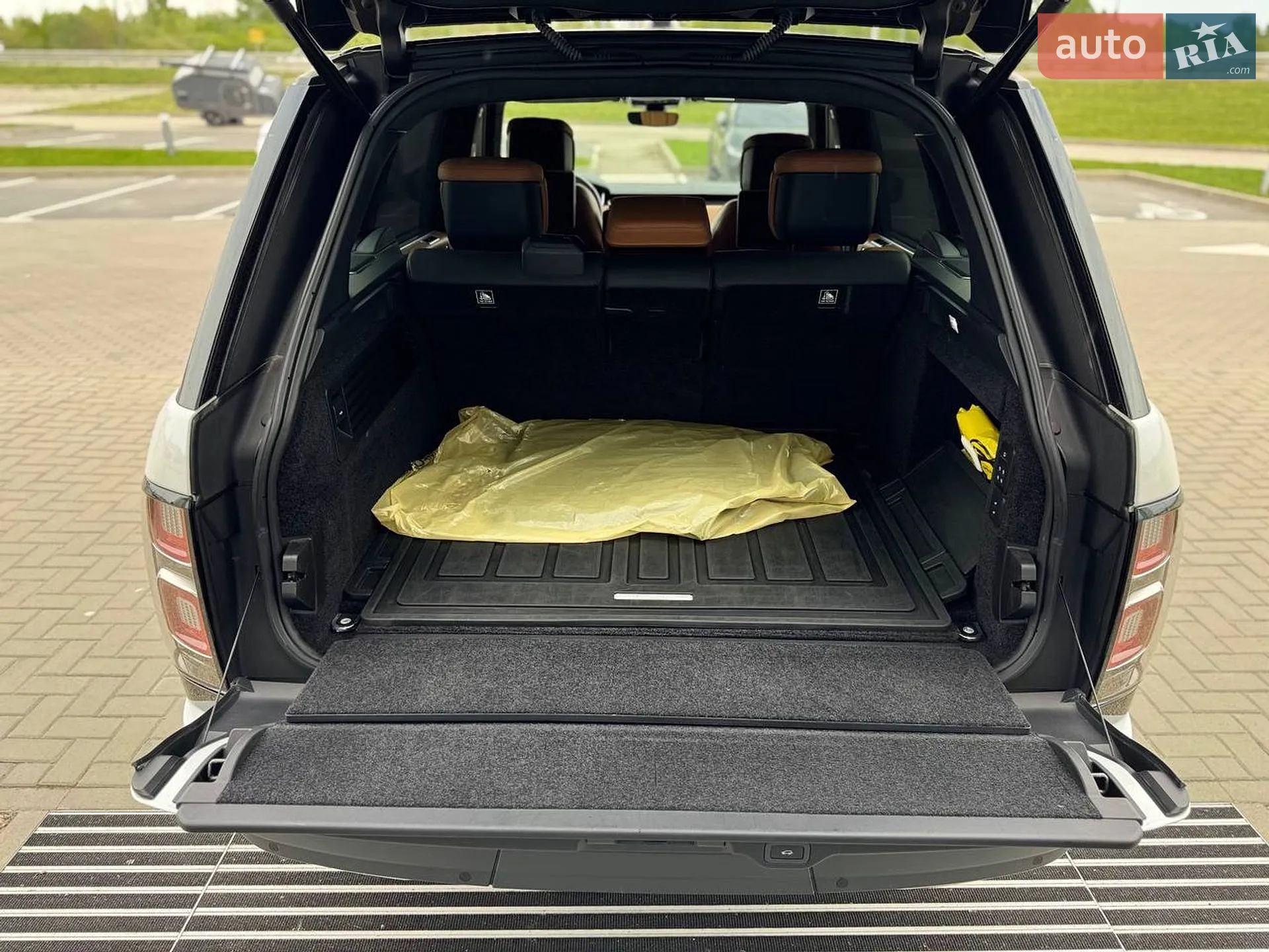 2019 Land Rover Range Rover - мініатюра 27