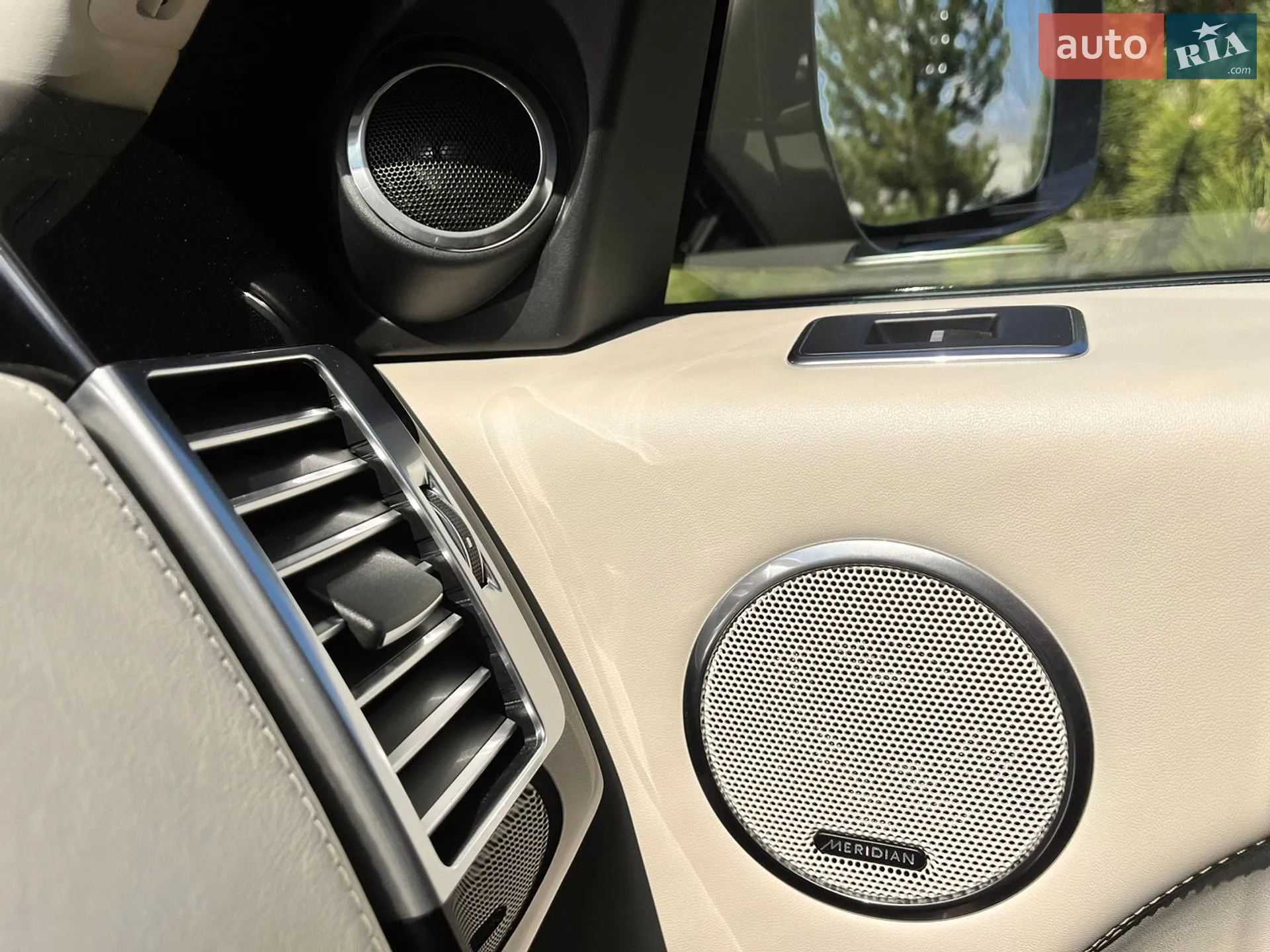 2014 Land Rover Range Rover - мініатюра 19