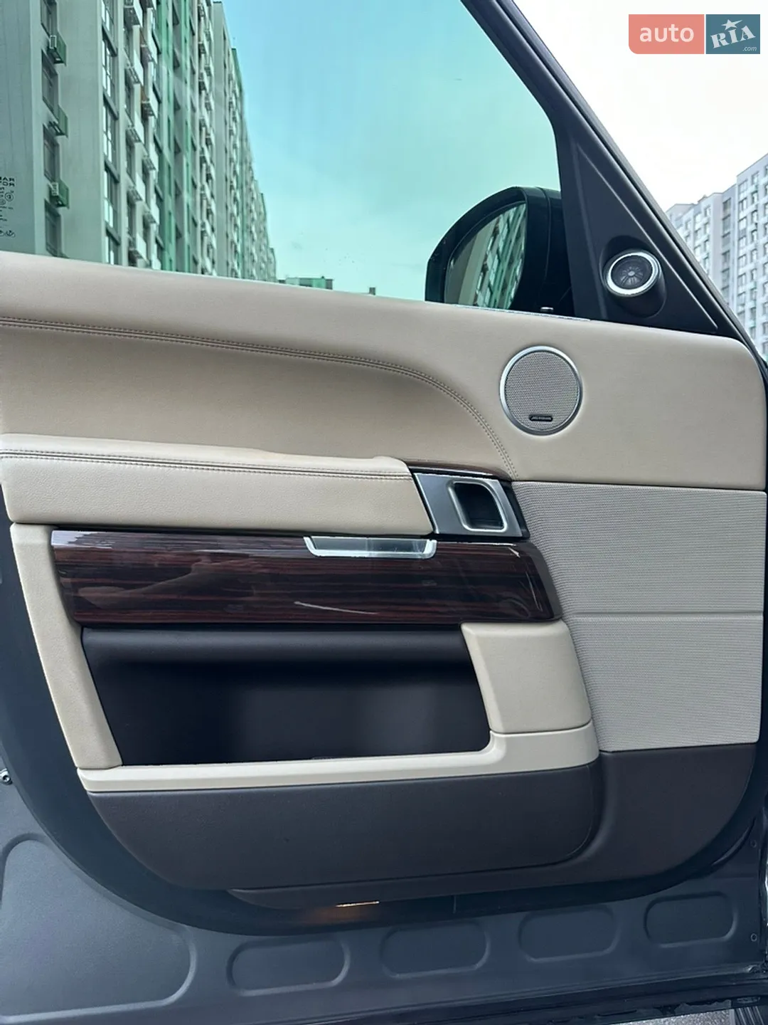 2014 Land Rover Range Rover - мініатюра 36