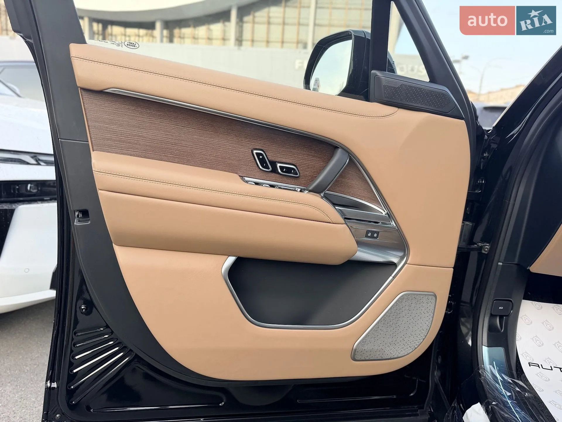2025 Land Rover Range Rover - мініатюра 23