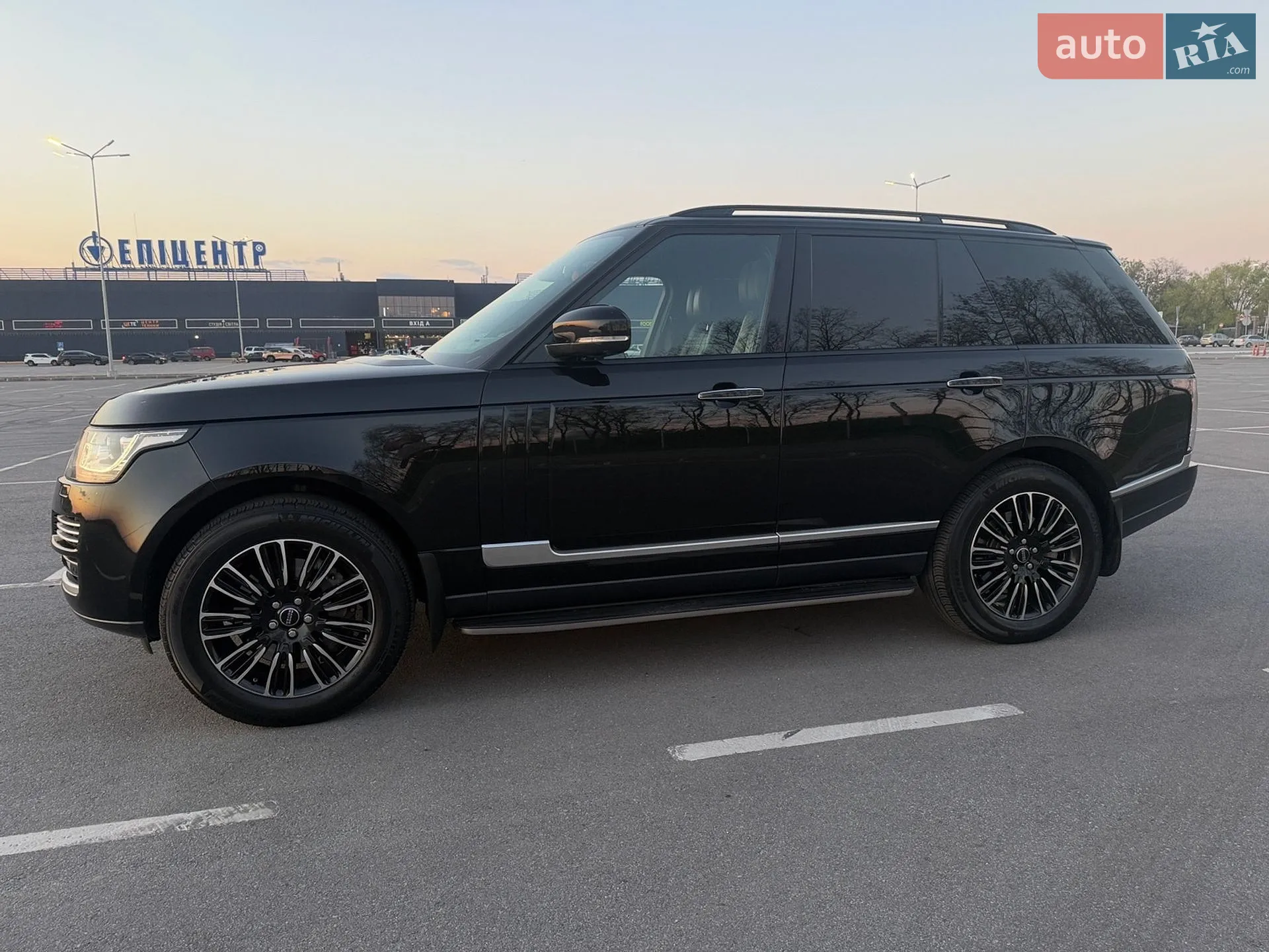2014 Land Rover Range Rover - мініатюра 17