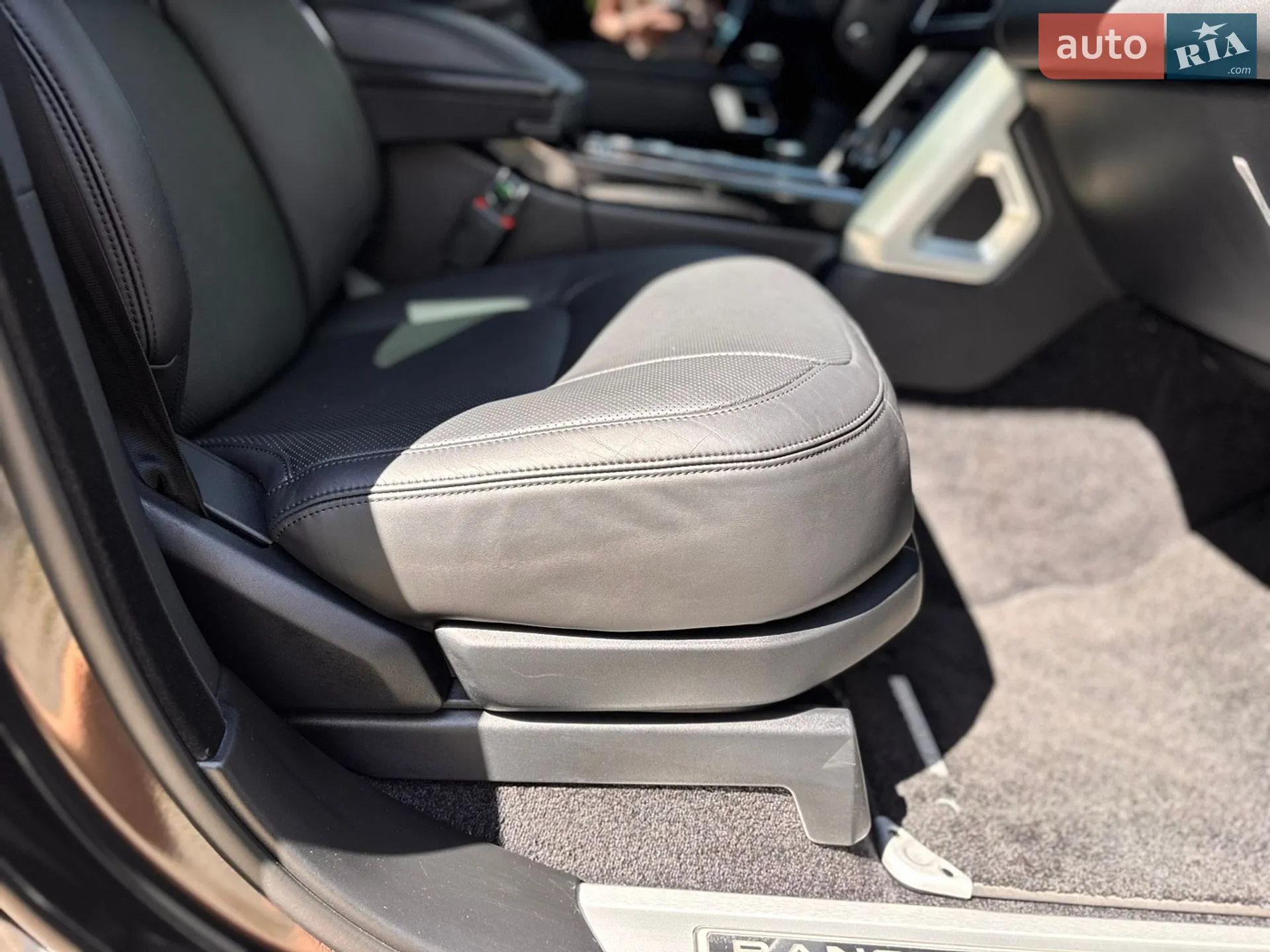 2021 Land Rover Range Rover - мініатюра 35