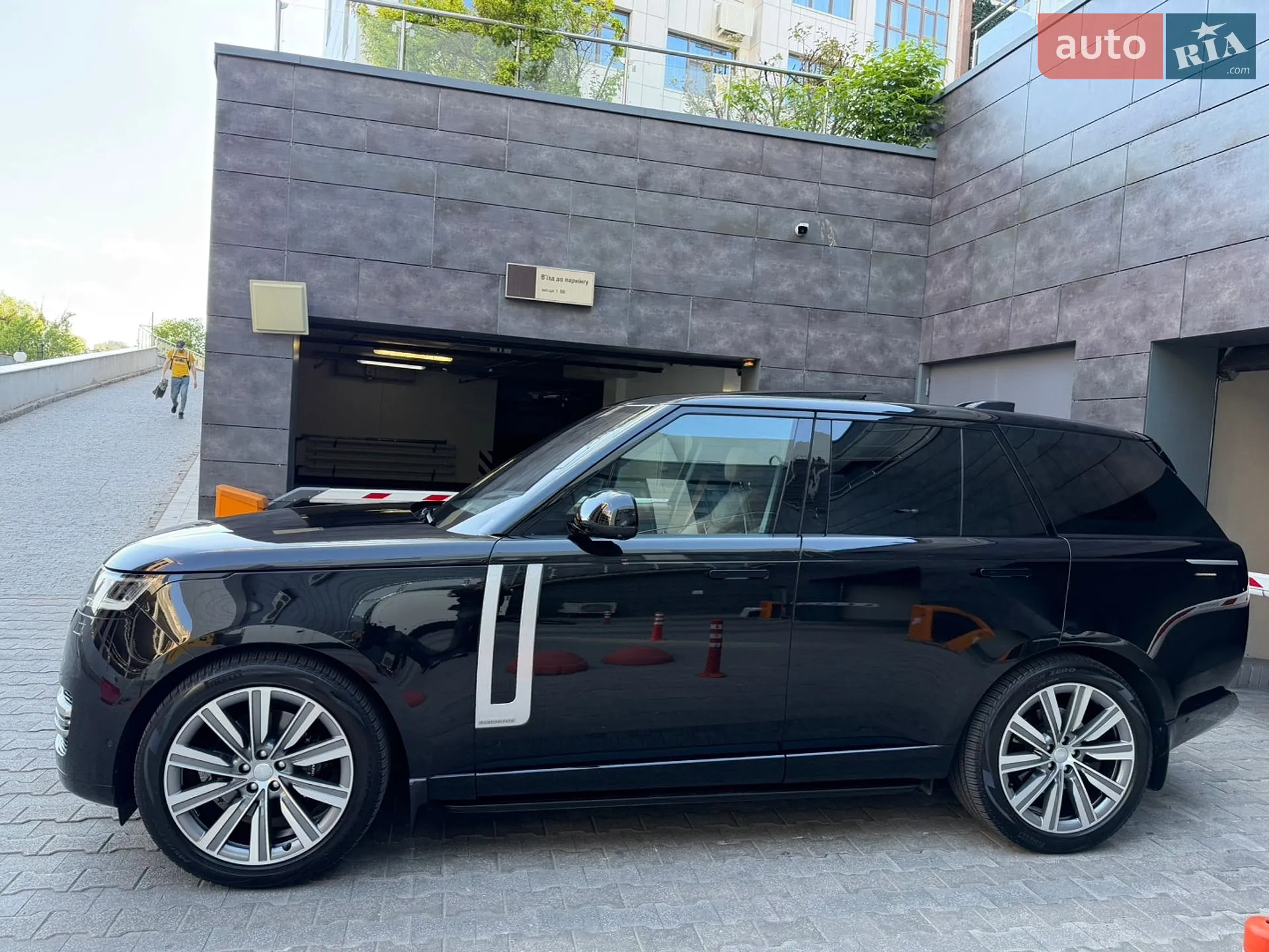 2023 Land Rover Range Rover - мініатюра 30