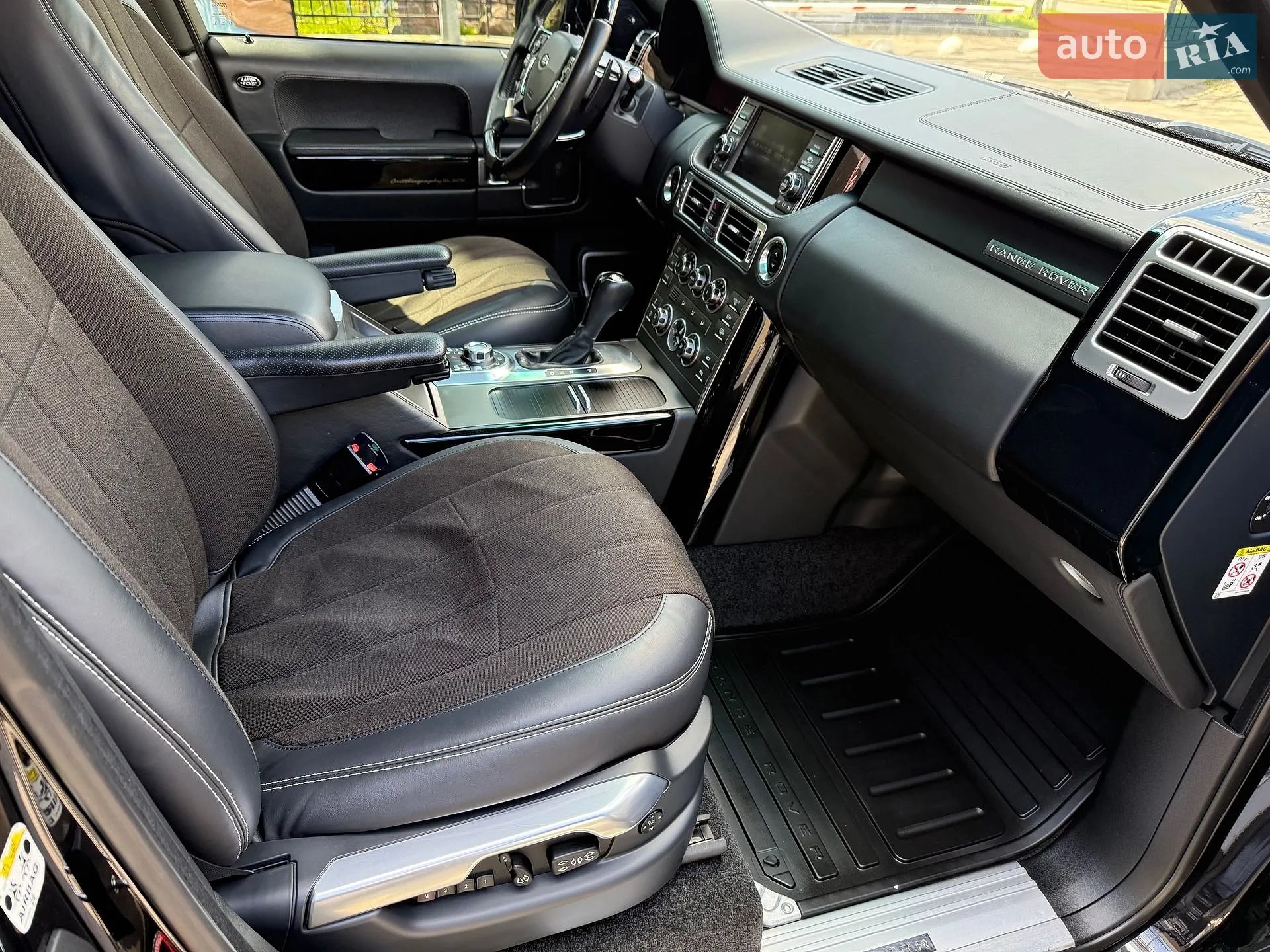 2011 Land Rover Range Rover - мініатюра 25