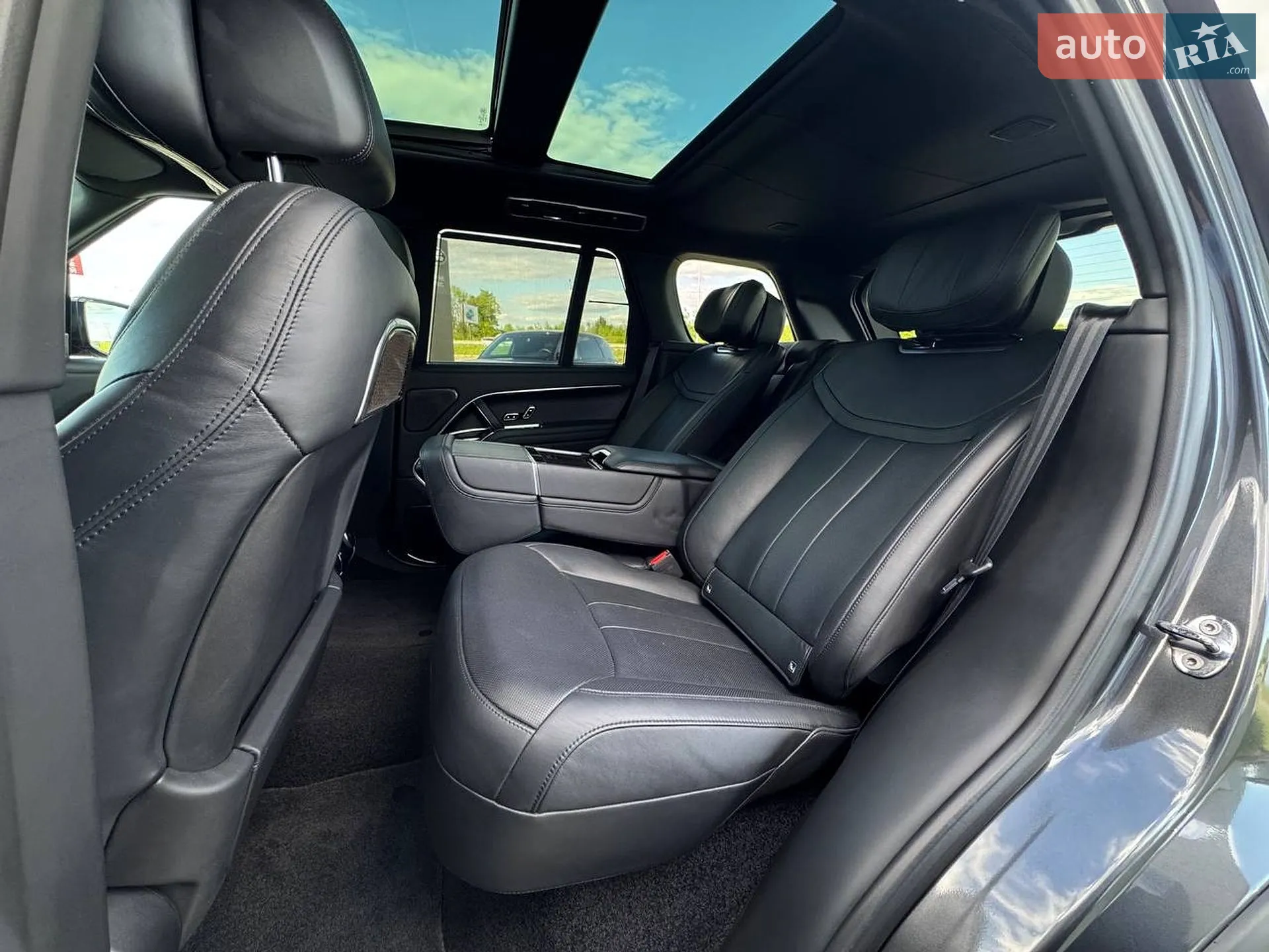 2023 Land Rover Range Rover - мініатюра 21