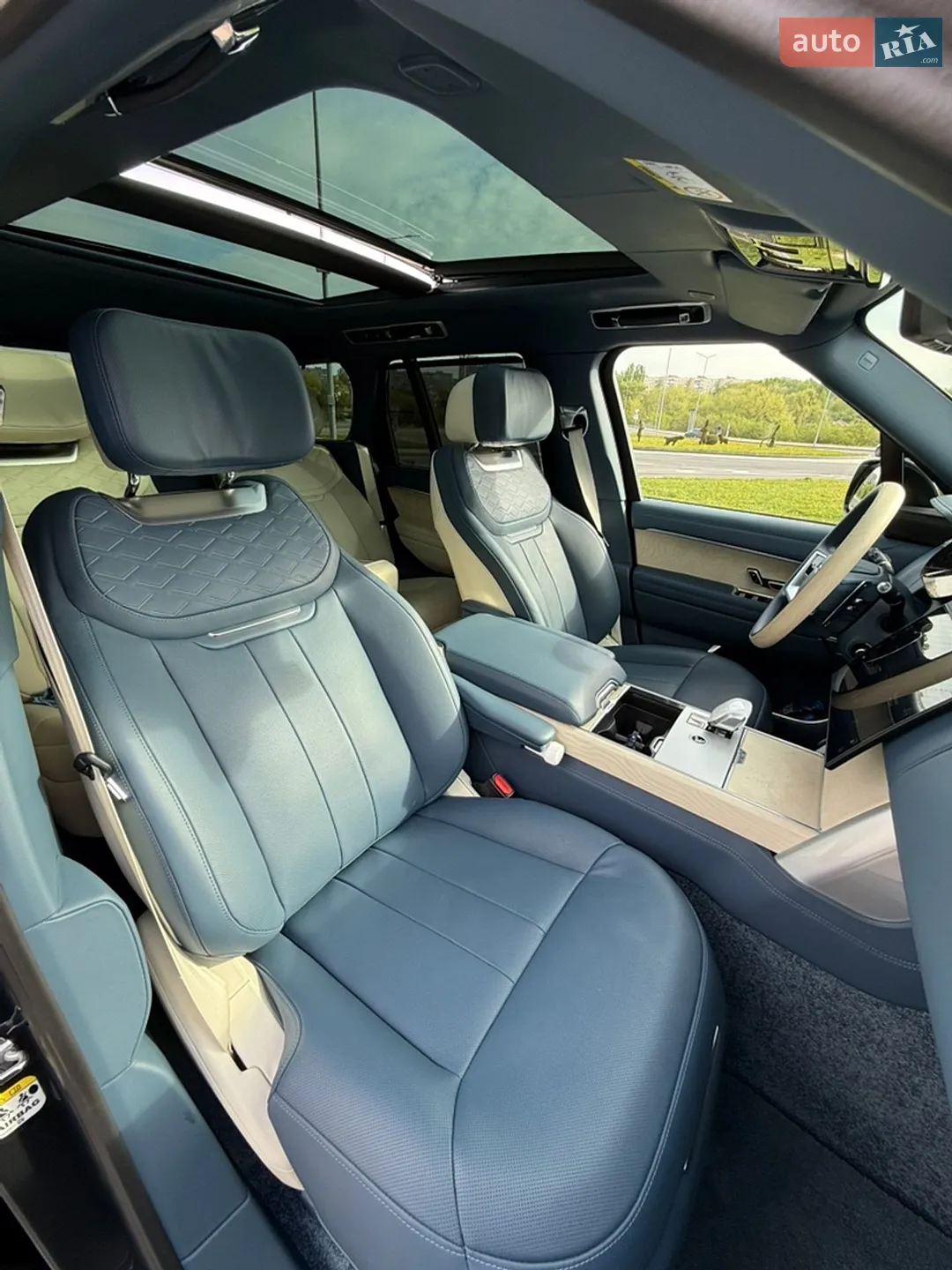 2025 Land Rover Range Rover - мініатюра 5