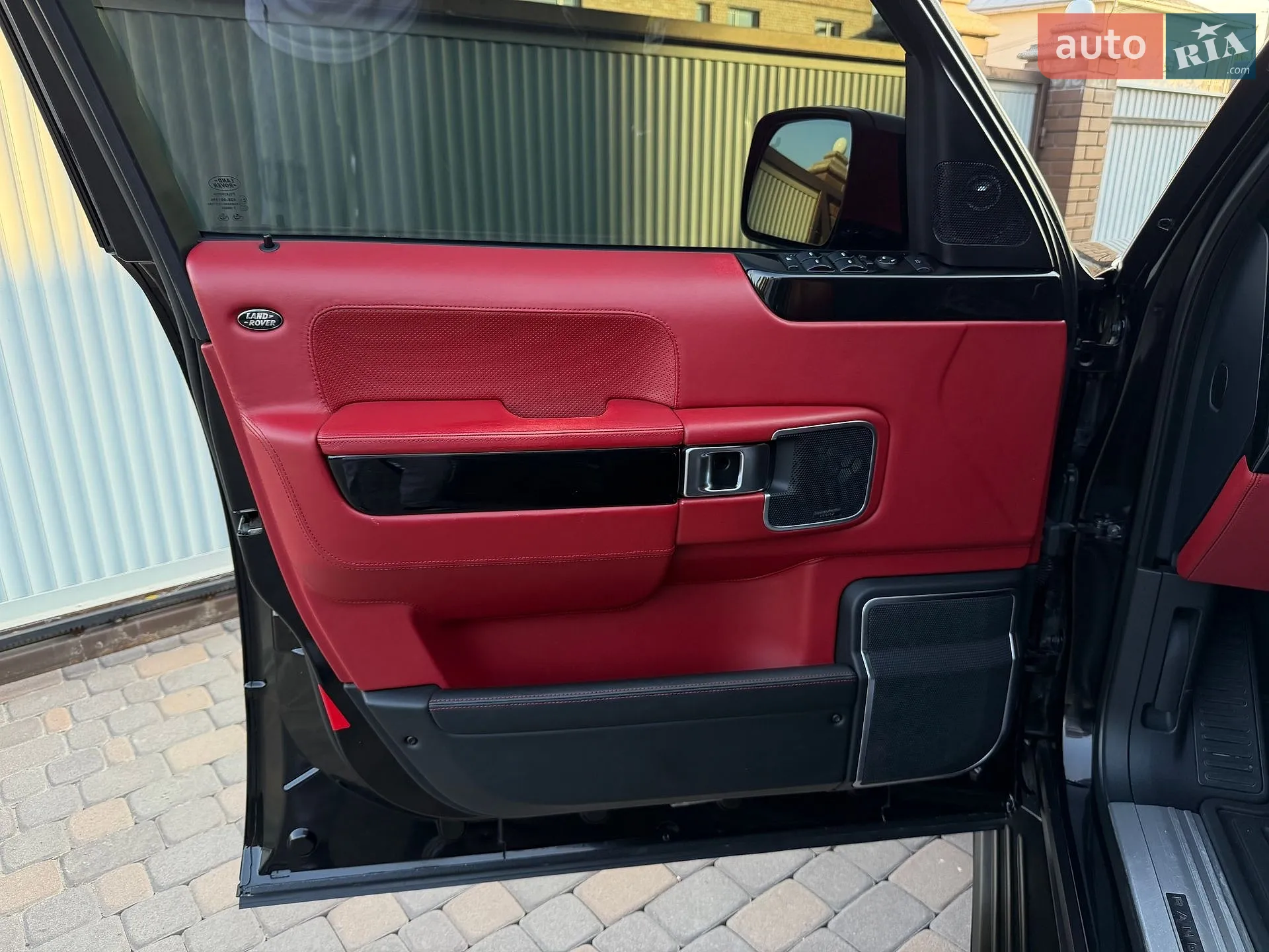 2011 Land Rover Range Rover - мініатюра 35