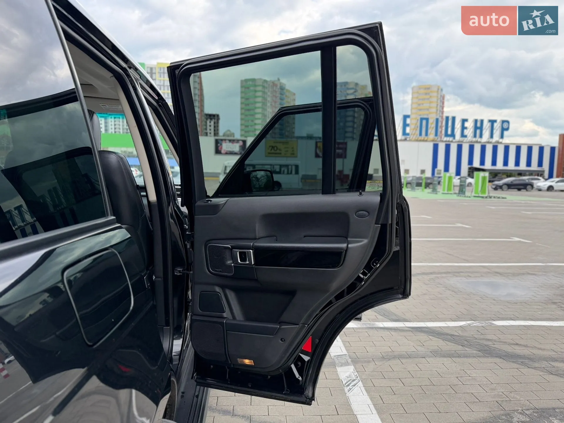 2010 Land Rover Range Rover - мініатюра 22