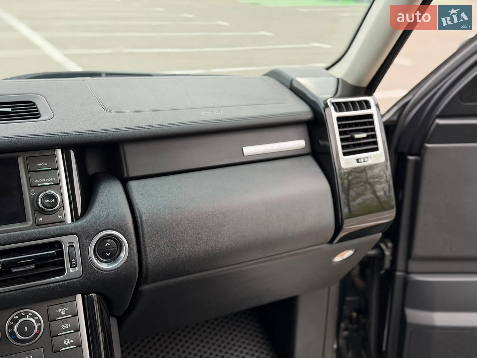 2010 Land Rover Range Rover - мініатюра 28