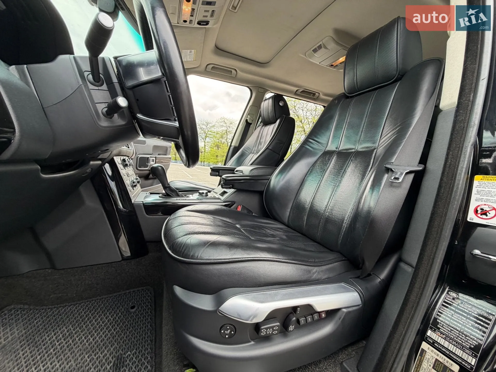 2010 Land Rover Range Rover - мініатюра 36
