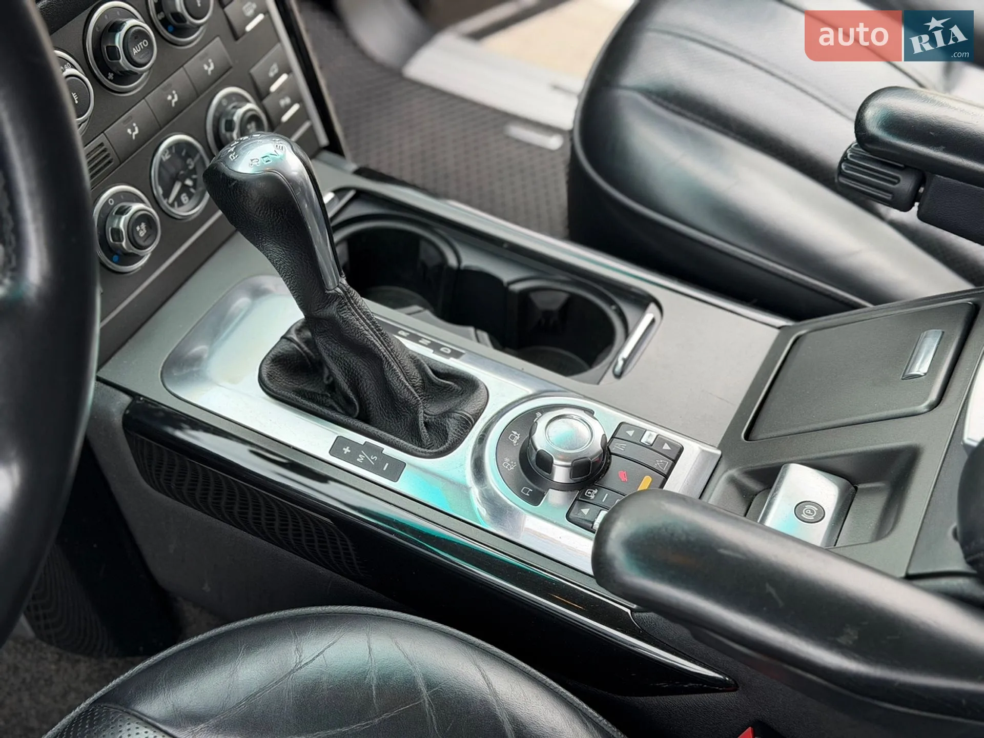 2010 Land Rover Range Rover - мініатюра 39