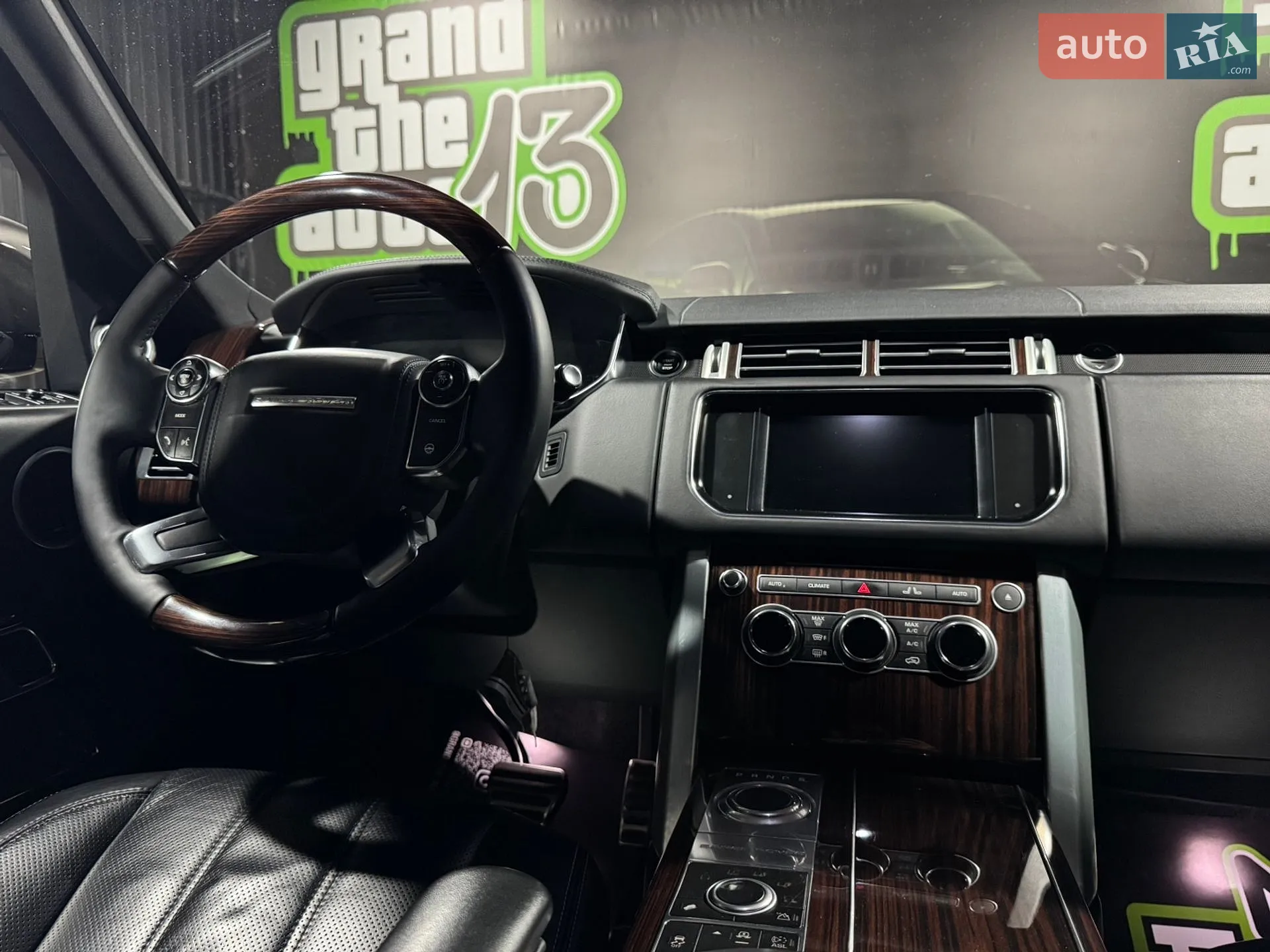 2013 Land Rover Range Rover - мініатюра 32