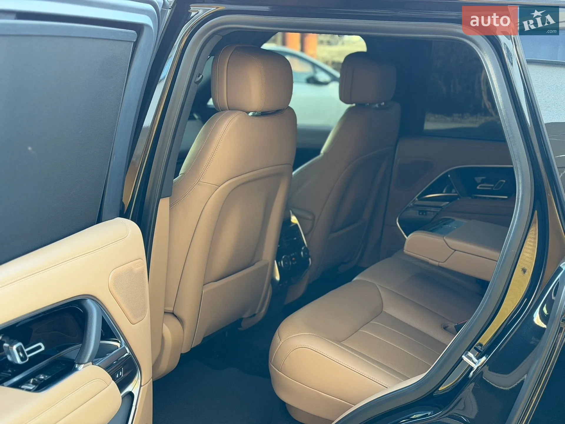 2023 Land Rover Range Rover - мініатюра 16