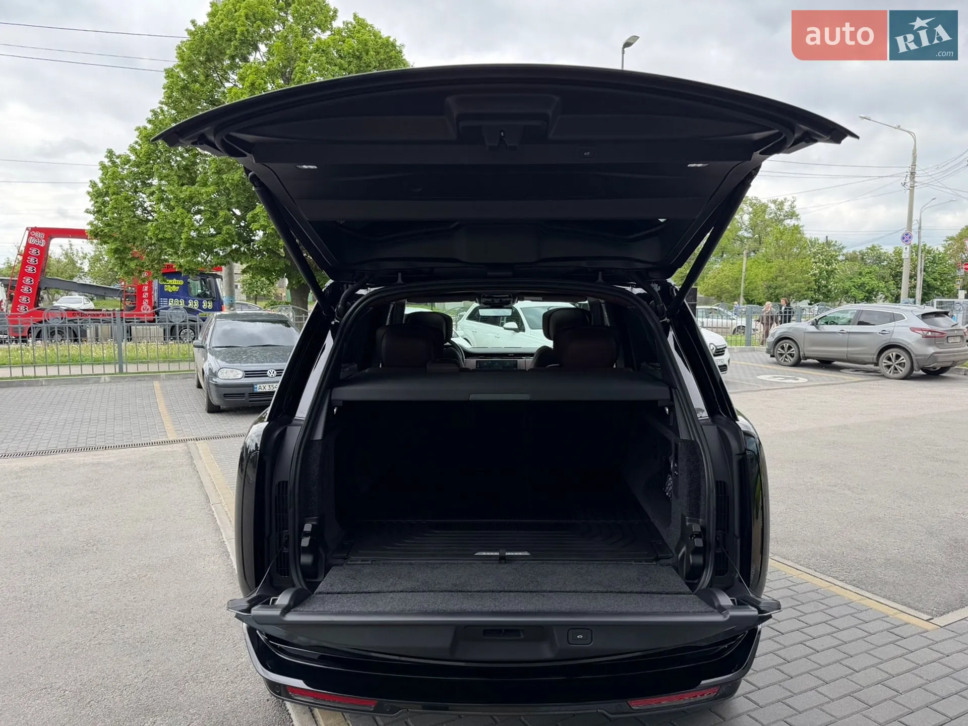 2025 Land Rover Range Rover - мініатюра 27