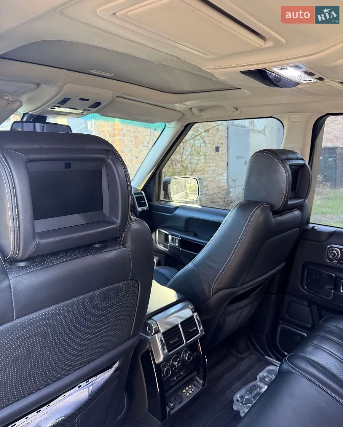 2010 Land Rover Range Rover - мініатюра 15