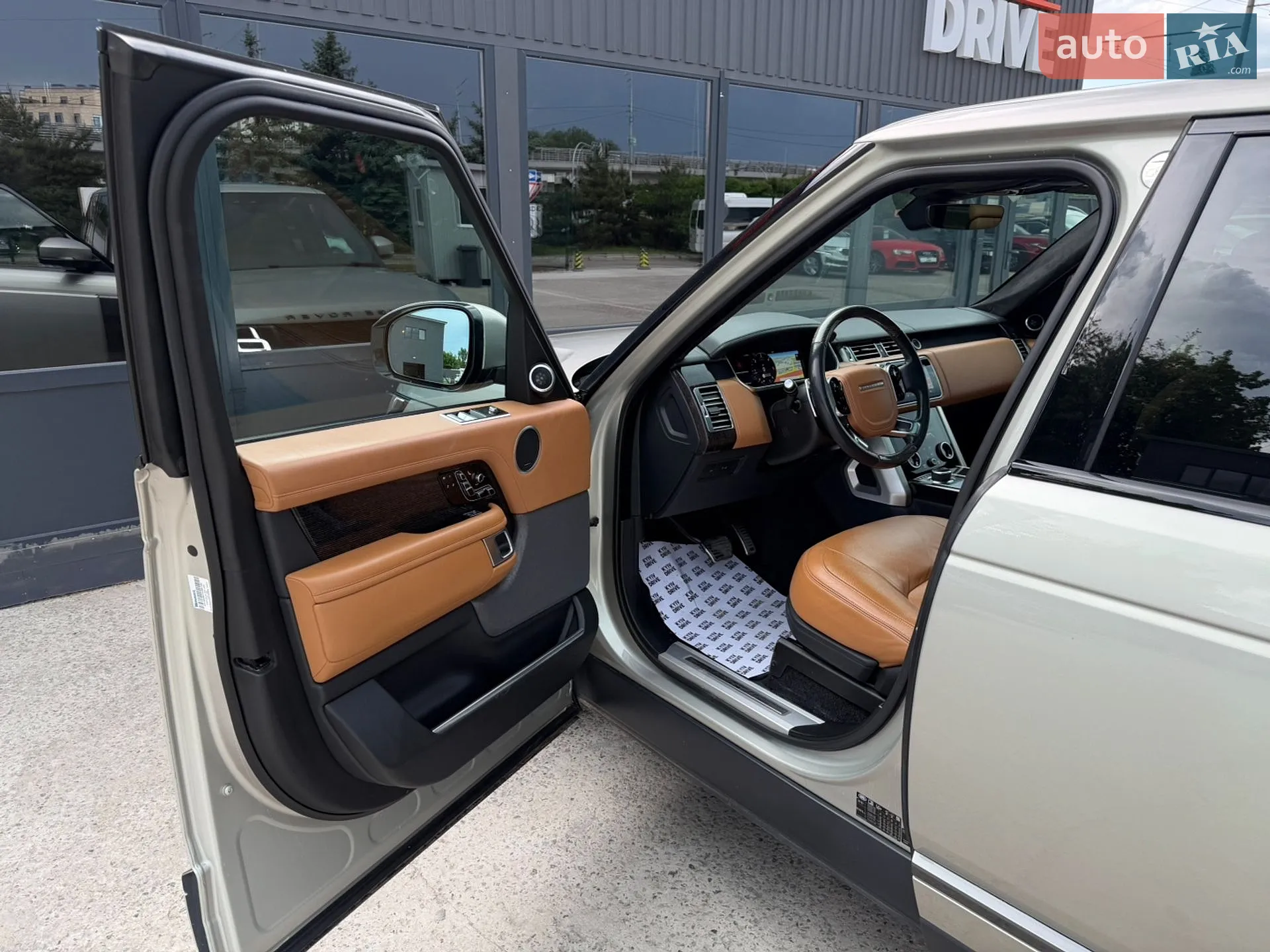 2019 Land Rover Range Rover - мініатюра 47