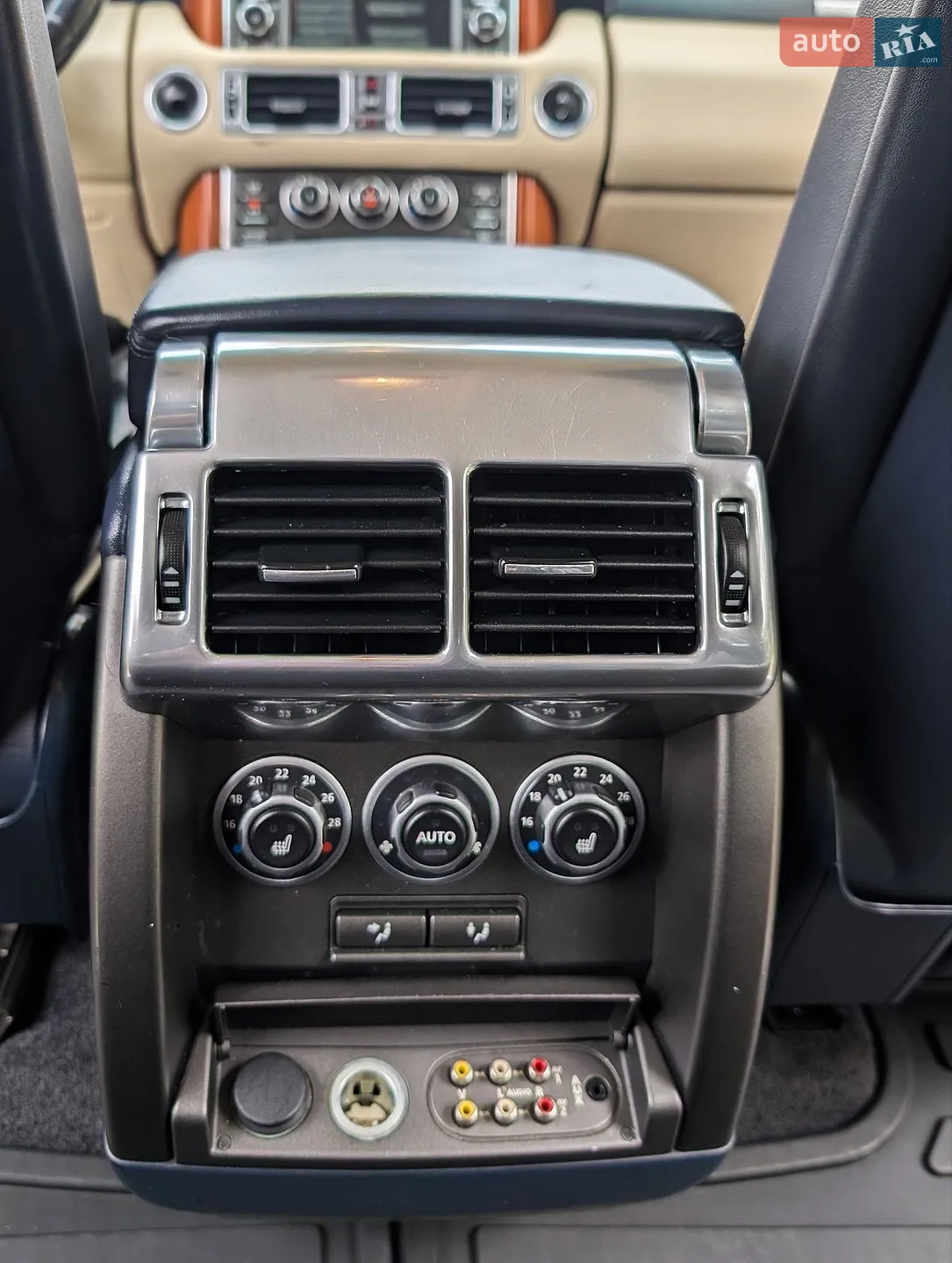 2011 Land Rover Range Rover - мініатюра 12