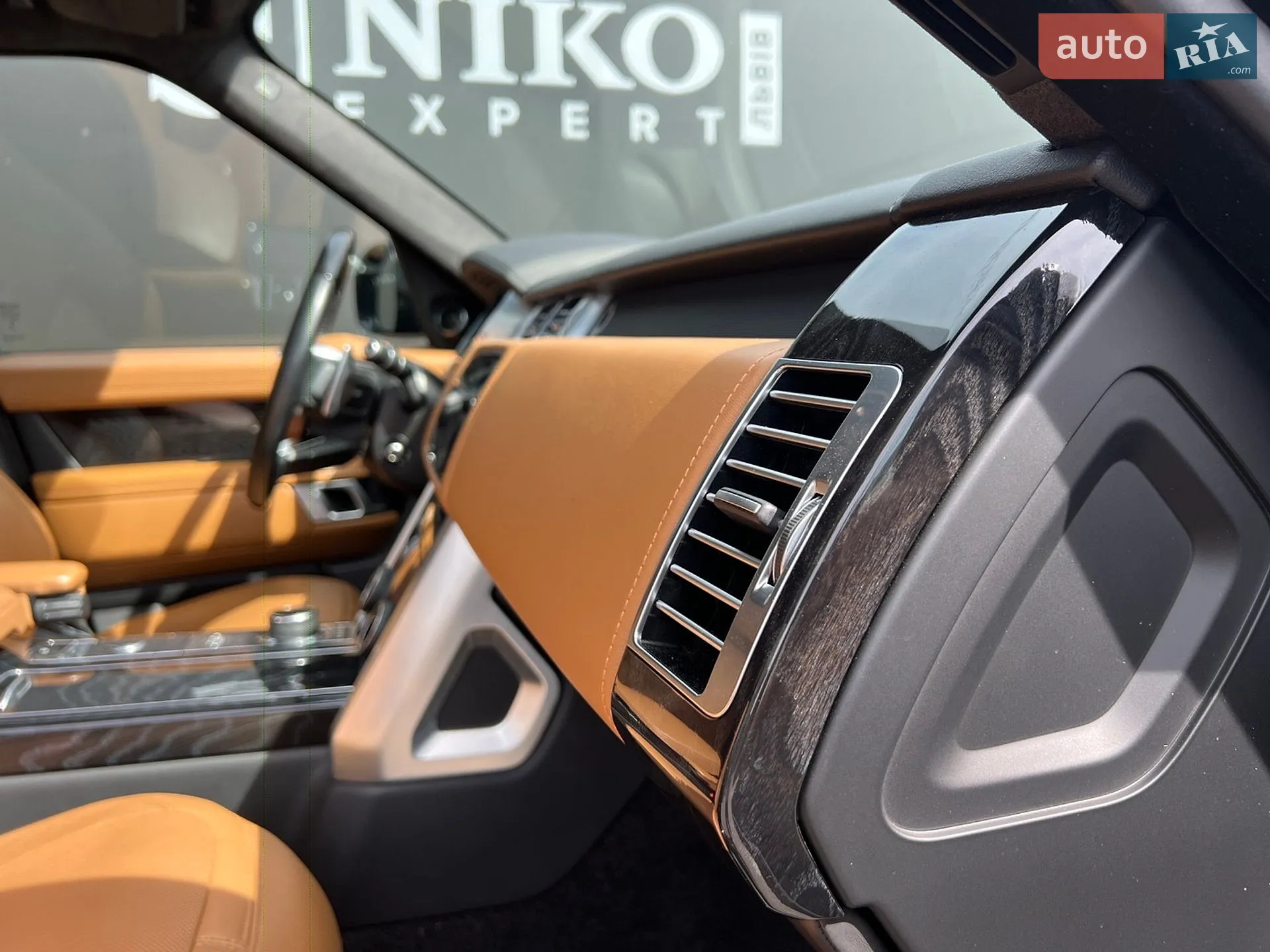 2020 Land Rover Range Rover - мініатюра 27