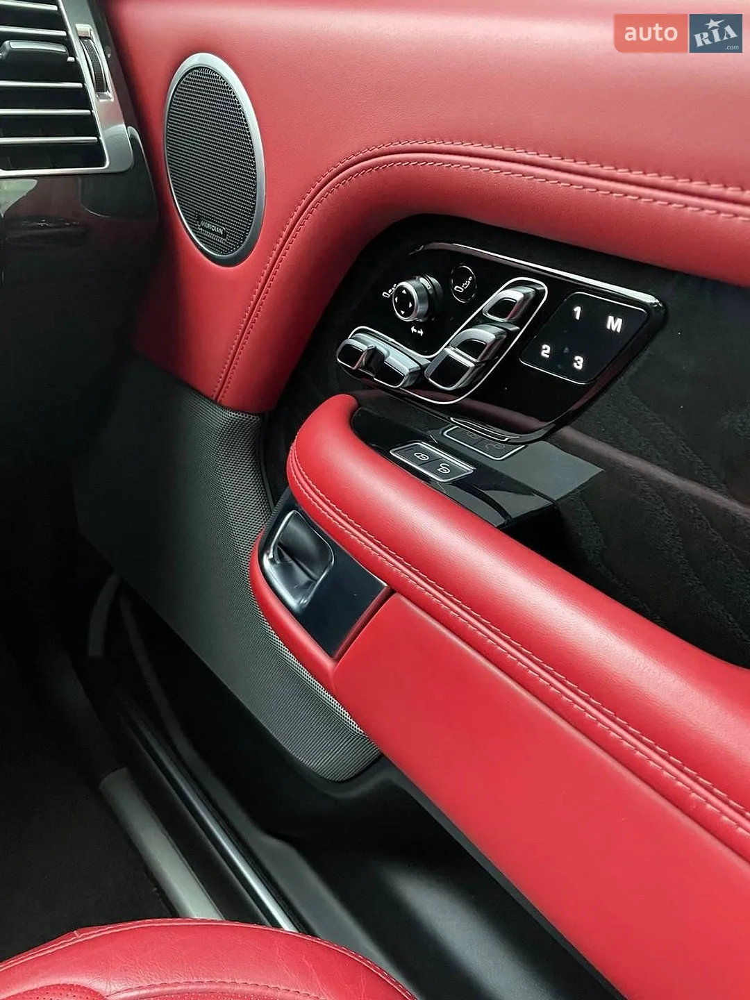 2019 Land Rover Range Rover - мініатюра 15