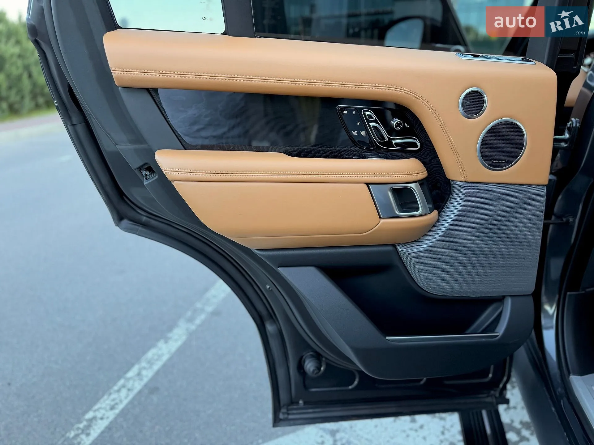 2020 Land Rover Range Rover - мініатюра 55