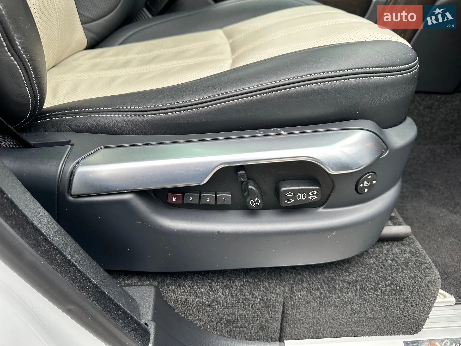 2010 Land Rover Range Rover - мініатюра 54