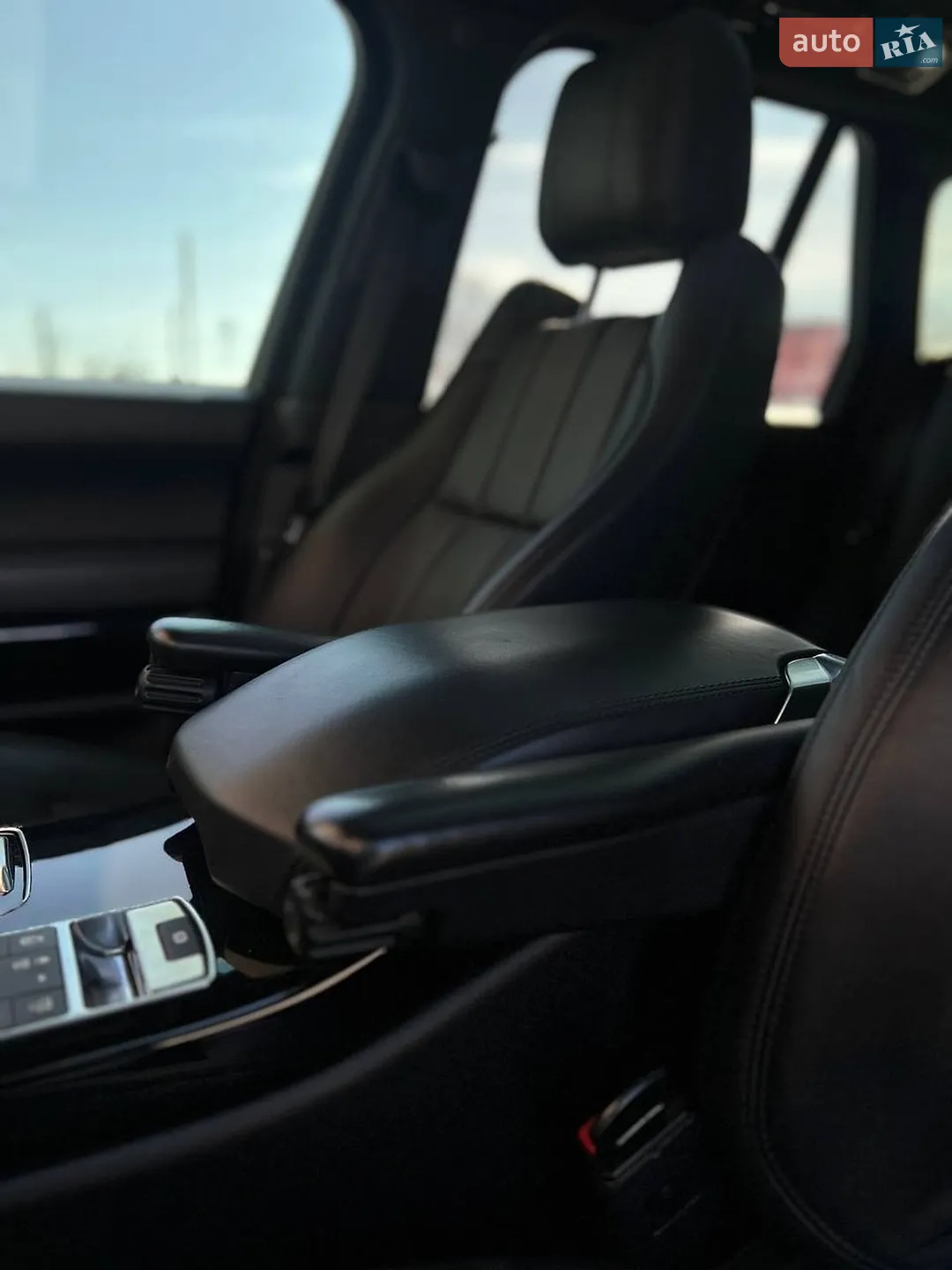 2016 Land Rover Range Rover - мініатюра 51
