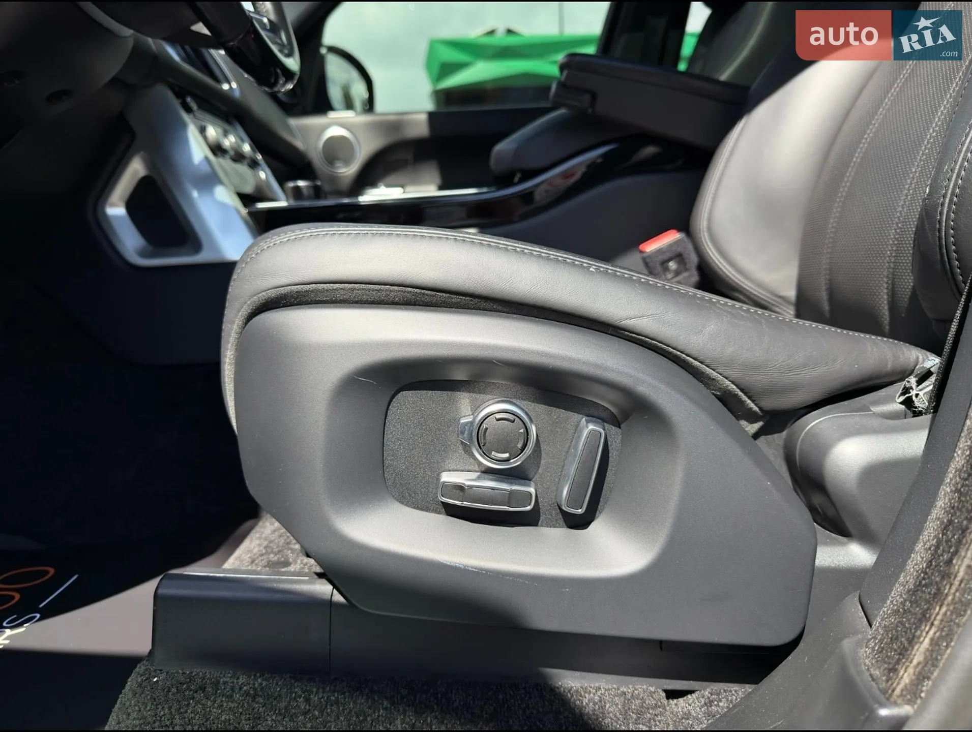 2015 Land Rover Range Rover - мініатюра 23