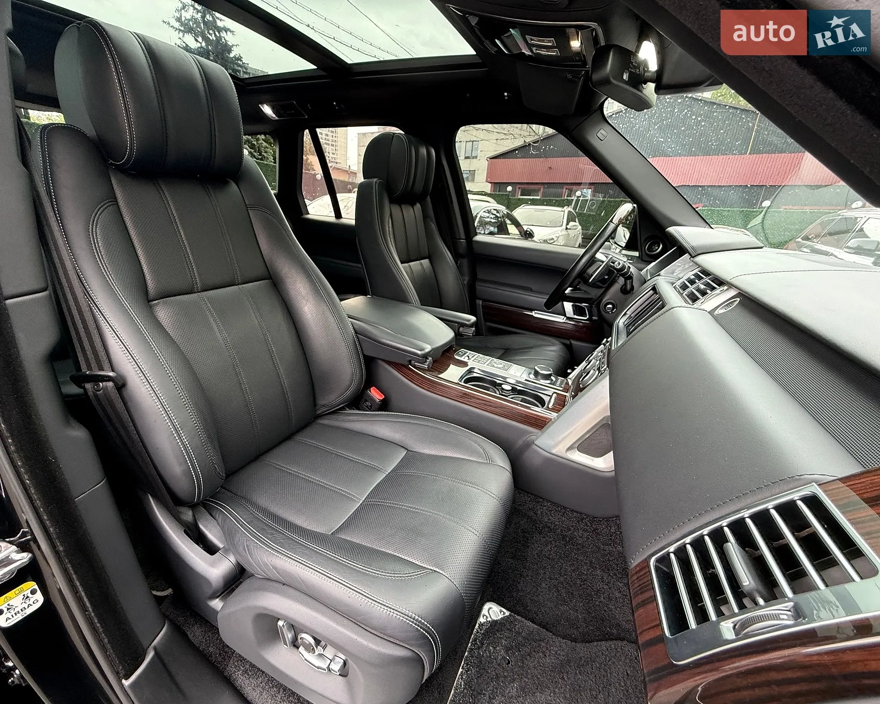 2016 Land Rover Range Rover - мініатюра 26