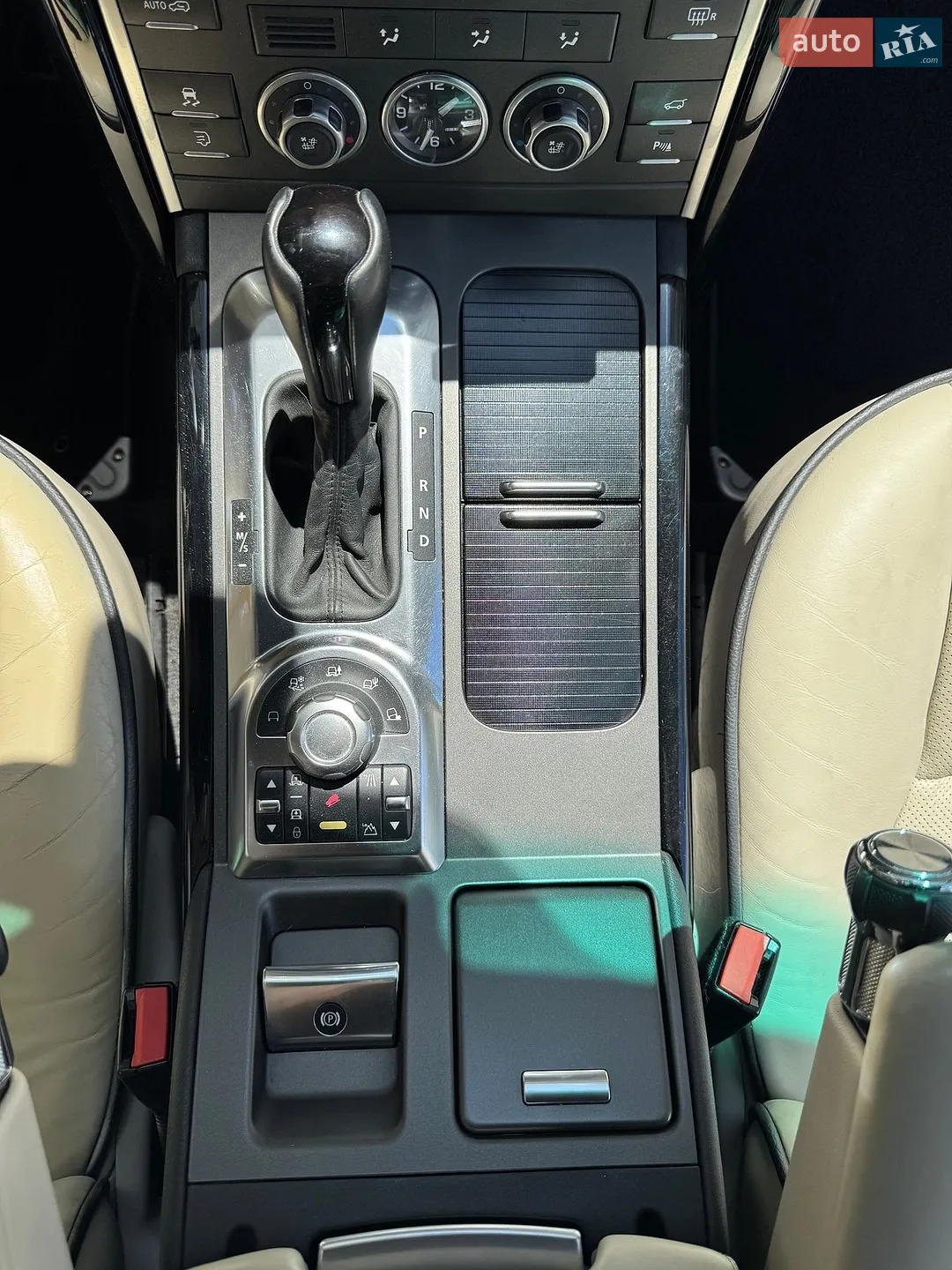 2010 Land Rover Range Rover - мініатюра 9