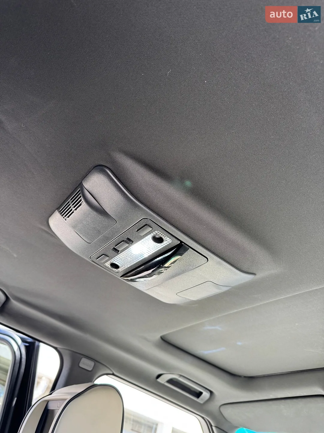 2010 Land Rover Range Rover - мініатюра 20