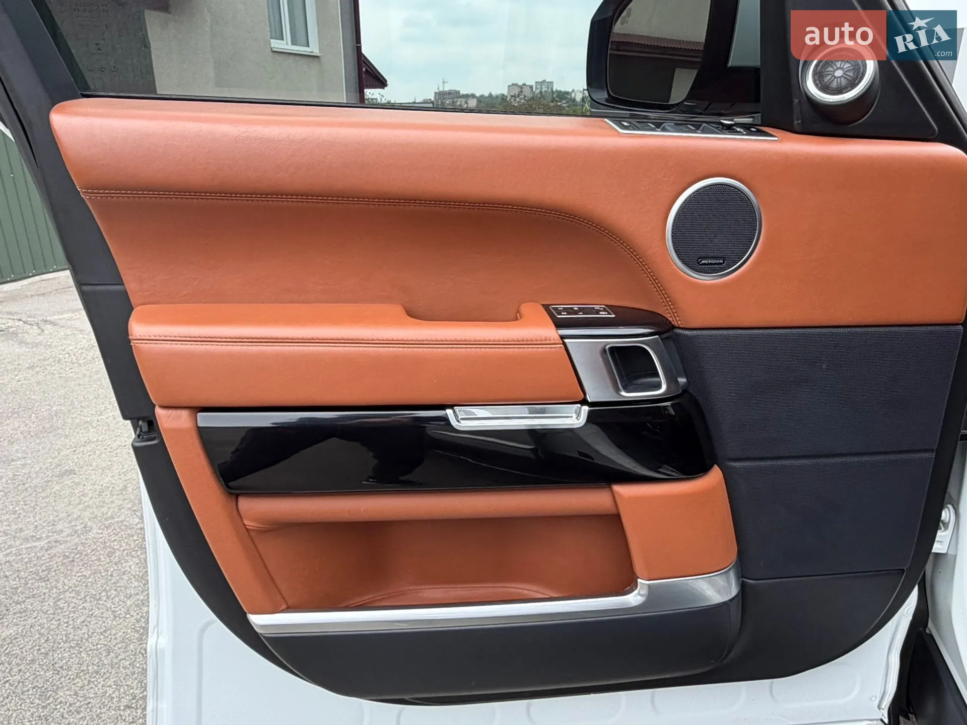 2014 Land Rover Range Rover - мініатюра 21