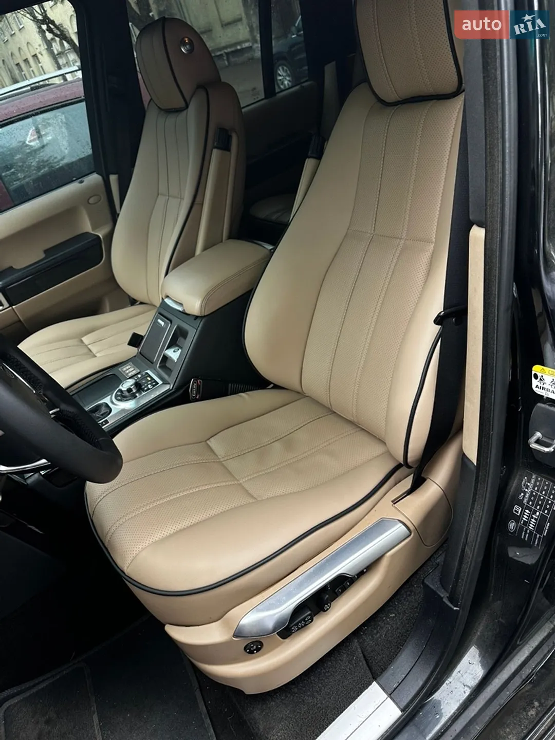 2010 Land Rover Range Rover - мініатюра 14